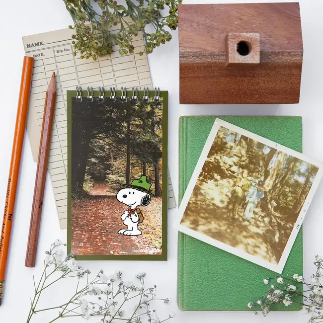 Mini Memo Pad: Snoopy Scout