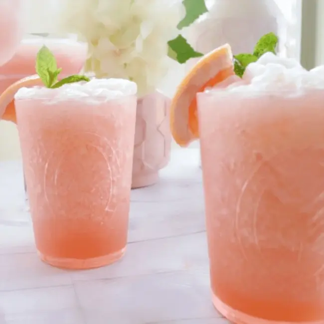 Frozen Grapefruit Crush Cocktail