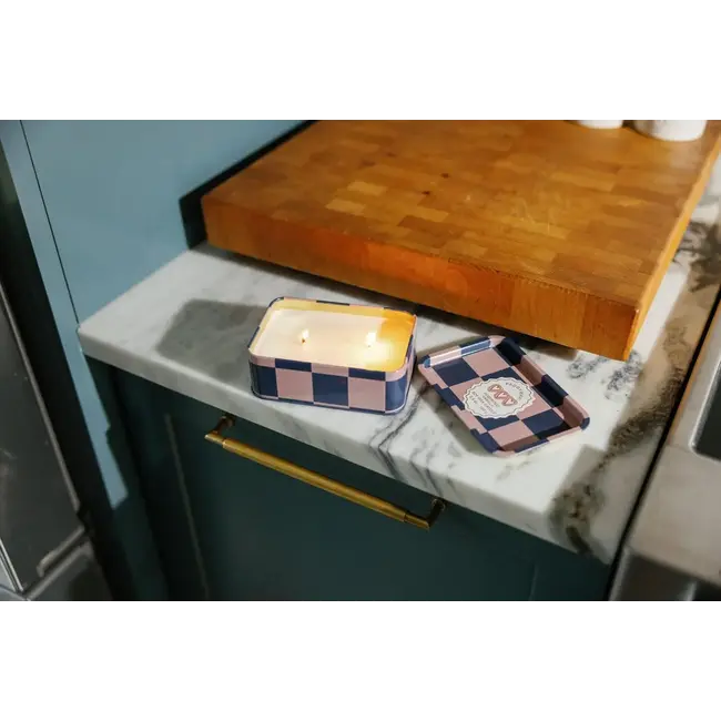 A Dopo Candle 6.5oz Tin - Hearts (Rosewood Vanilla)