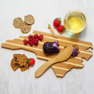 NC Set Charcuterie Board + Cheese Spreader