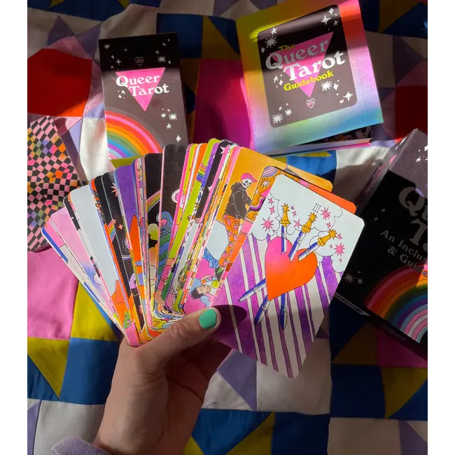 Queer Tarot : An Inclusive Deck & Guidebook