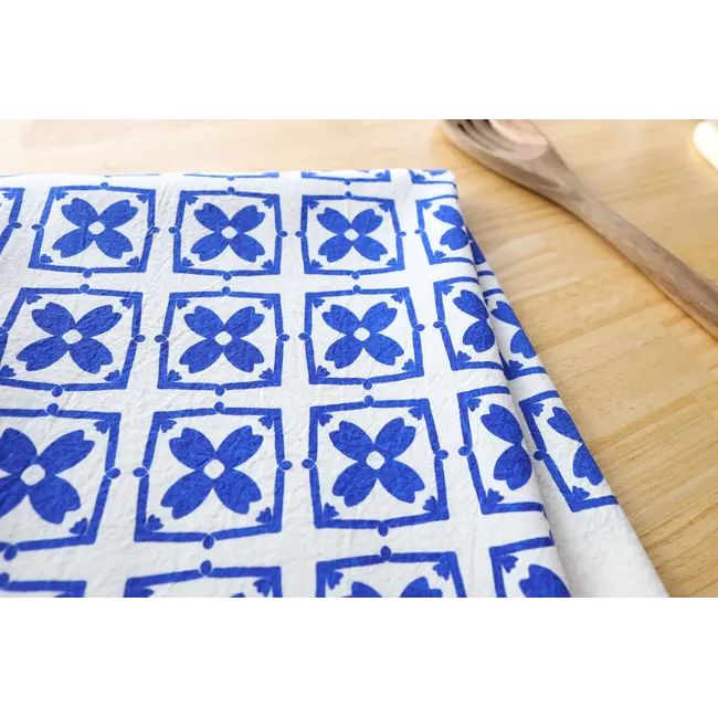 The High Fiber The High Fiber Towel - New Blue Floral