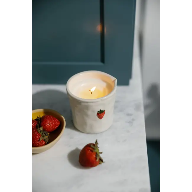 Bistro 8oz Ceramic Candle - Strawberry