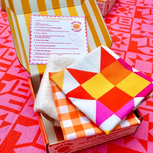 Mini Quilt Kit: Pink