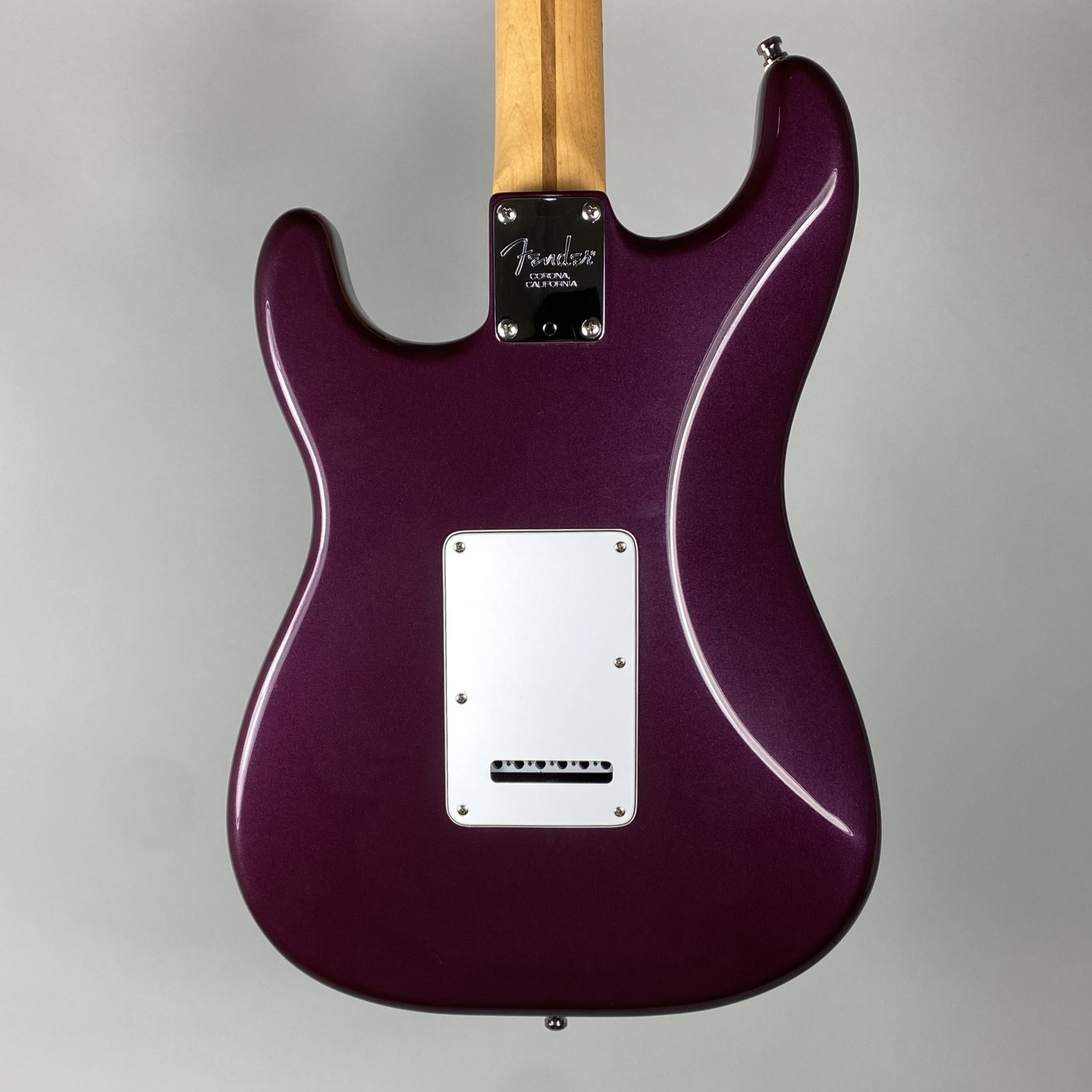 Fender 2000 Fender Stratocaster Plum Purple Metallic
