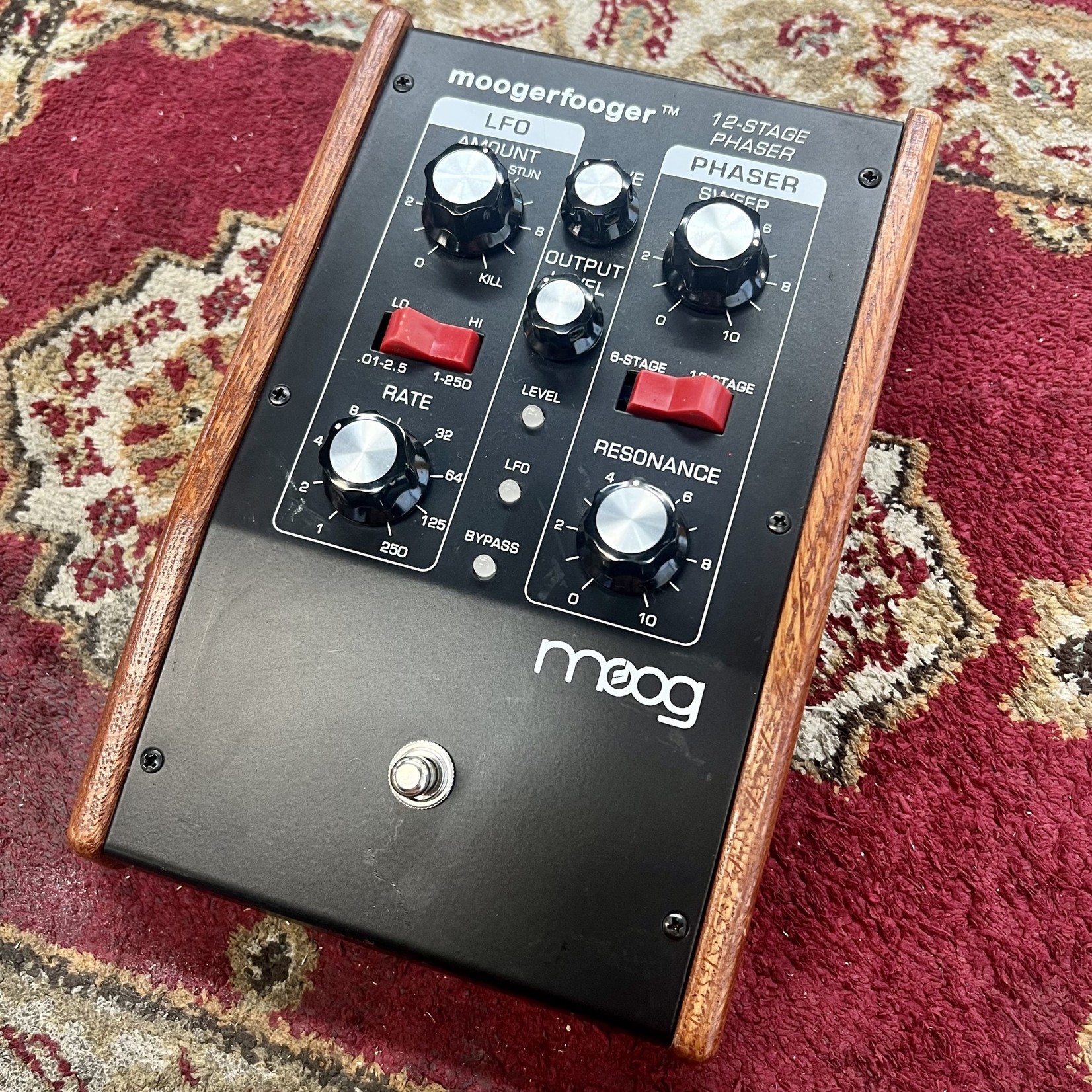 Moog Moog Moogerfooger MF-103 12-Stage Phaser