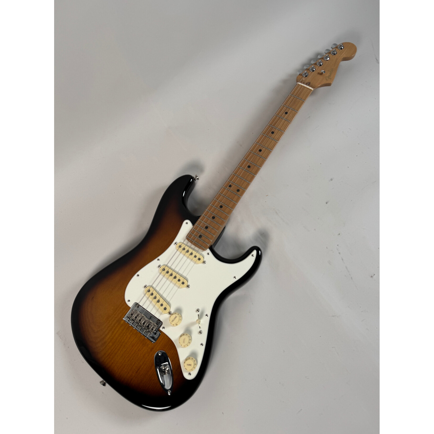 Fender Fender American Professional II Stratocaster Roasted Neck Sunburst