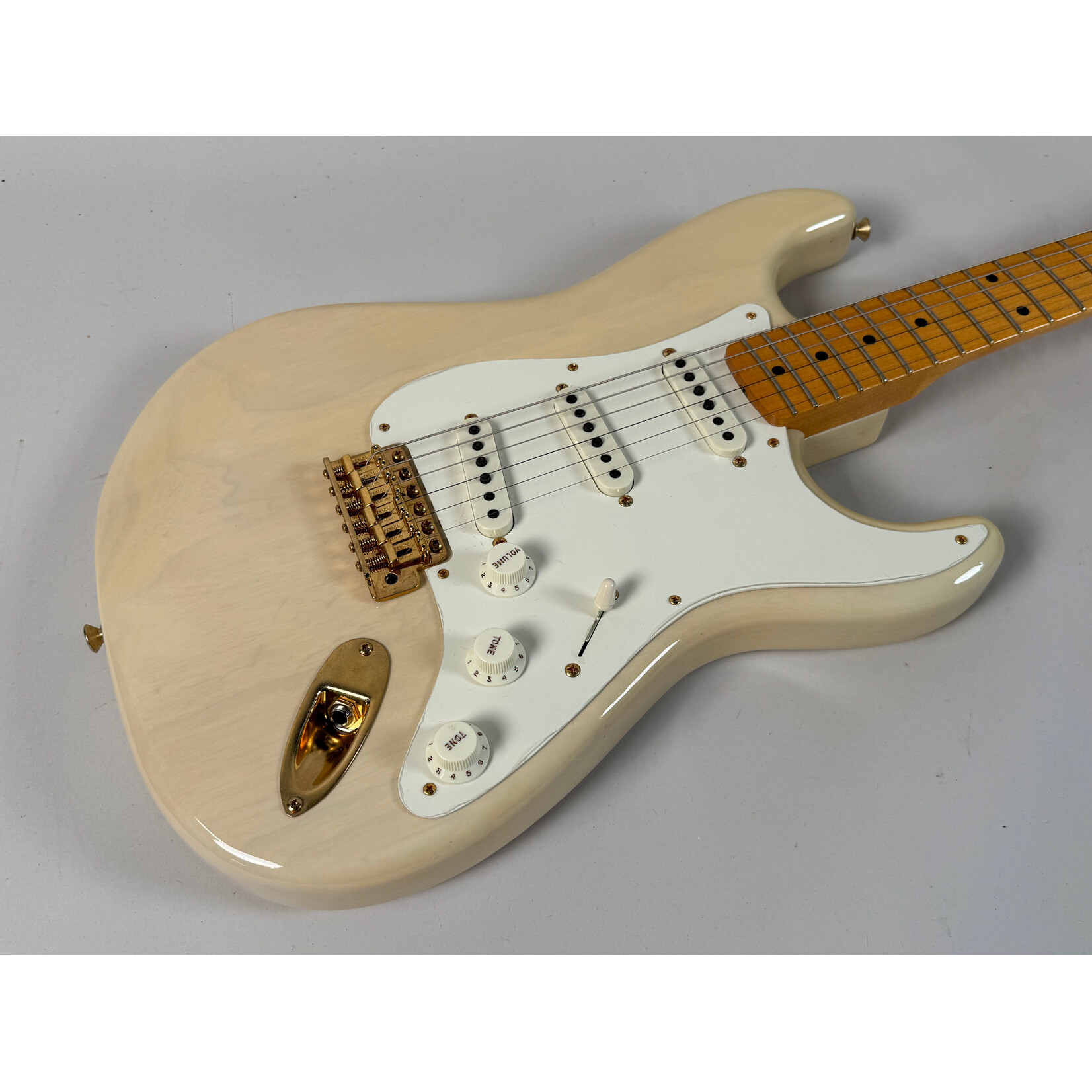 Fender 2022 Fender Vintage Custom '57 Stratocaster Mary Kaye