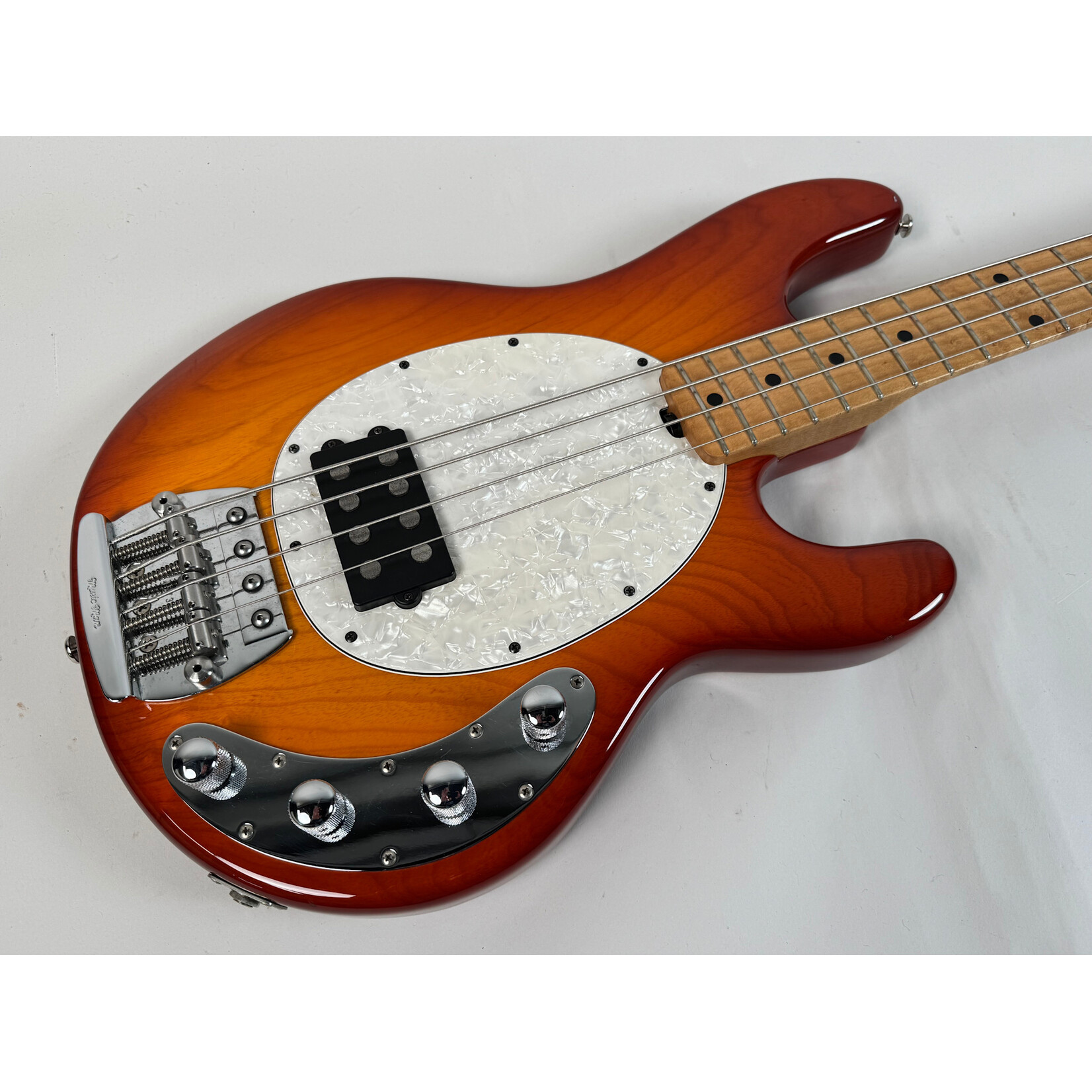 music man 1995 Music Man Stingray 4H Sunburst 3-band EQ