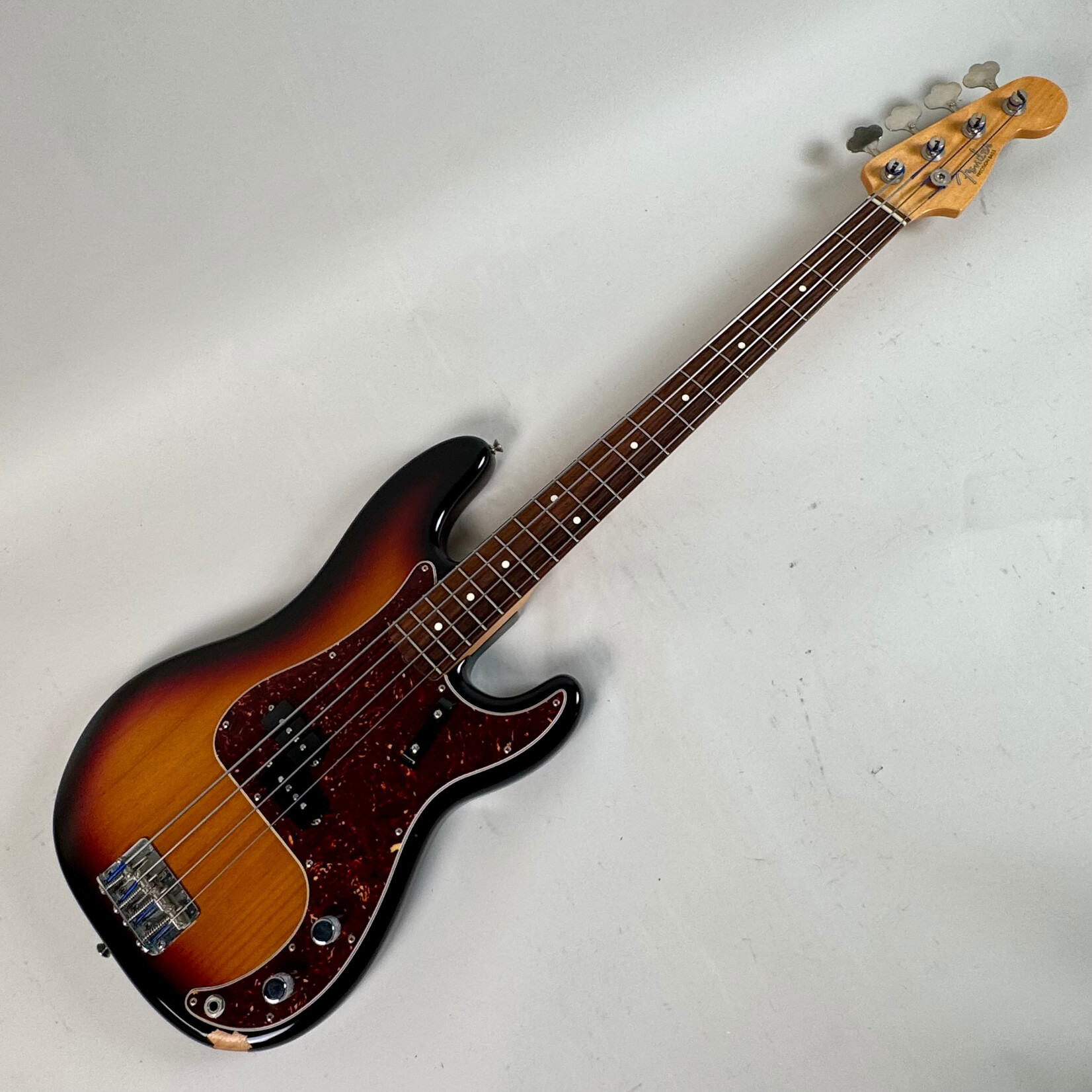 Fender 2006 Fender AVRI '62 Precision Bass Sunburst