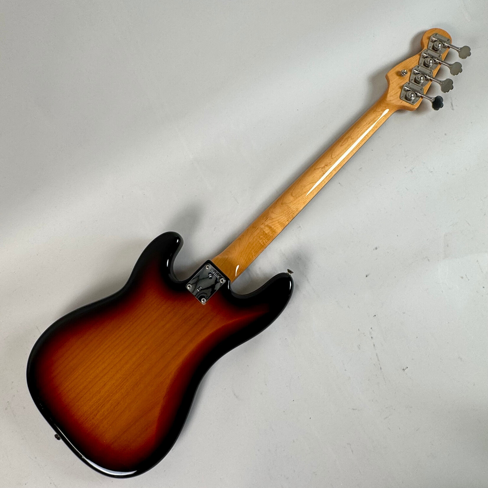 Fender 2006 Fender AVRI '62 Precision Bass Sunburst