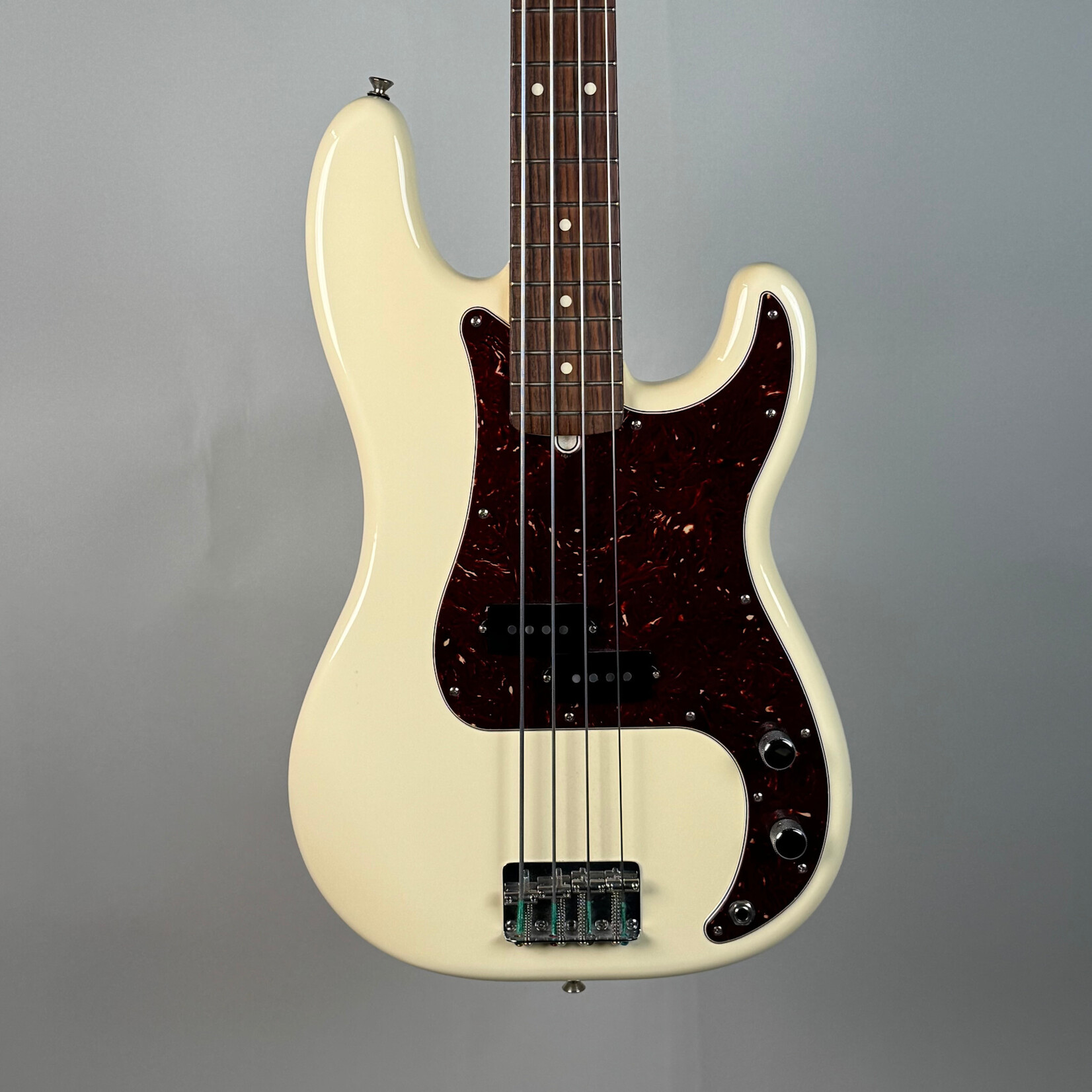 Fender 2012 Fender American Special Precision Bass Oly White