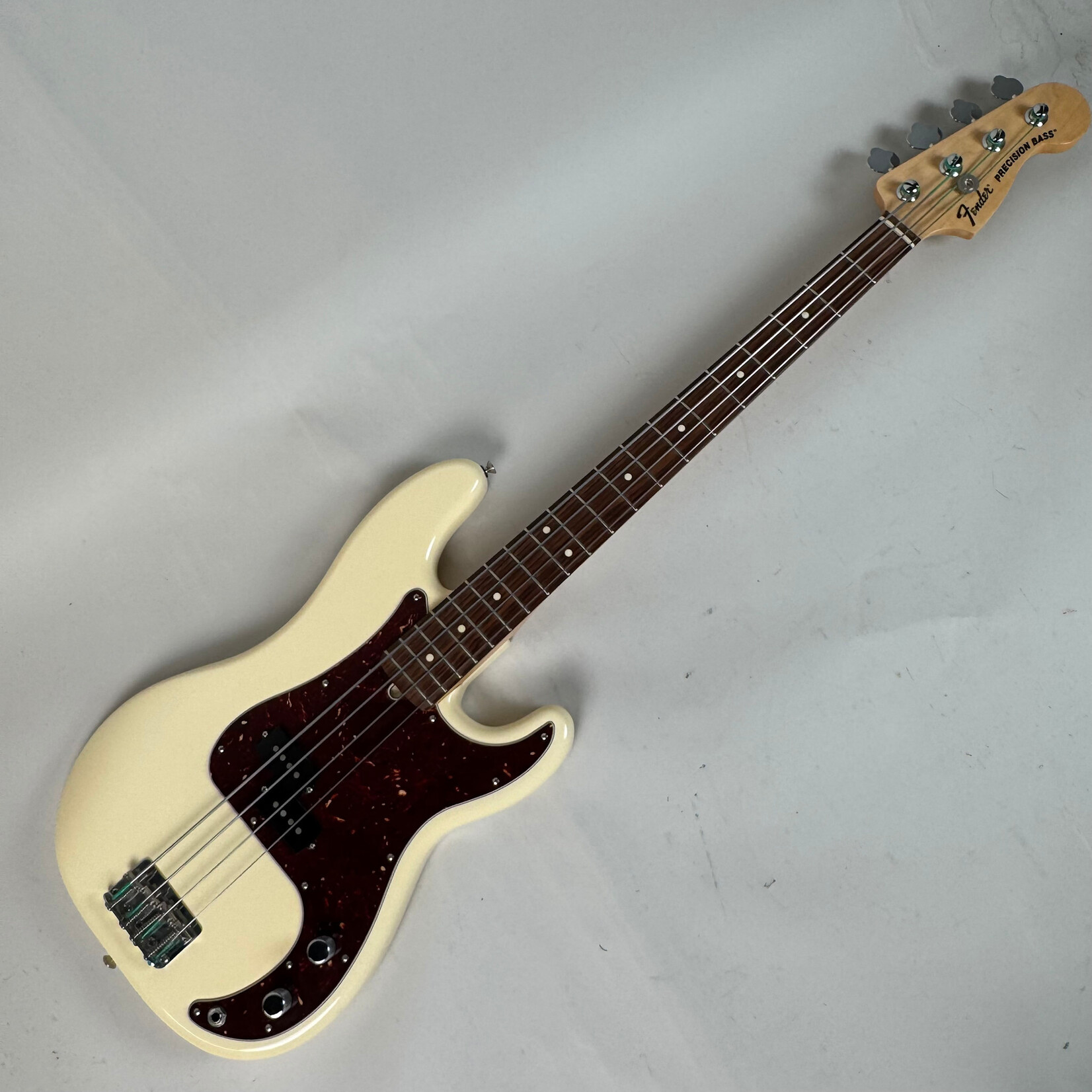 Fender 2012 Fender American Special Precision Bass Oly White