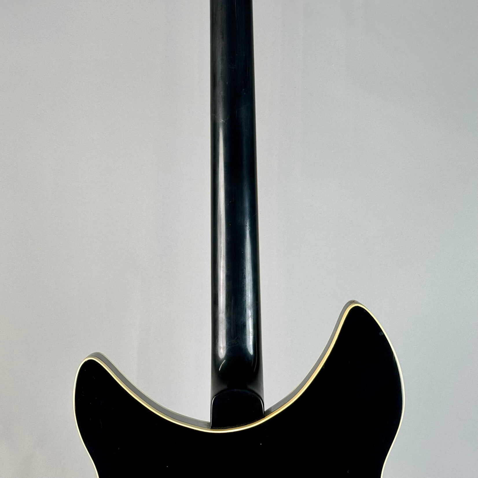 Rickenbacker 1981 Rickenbacker 360/12 WB Jetglo