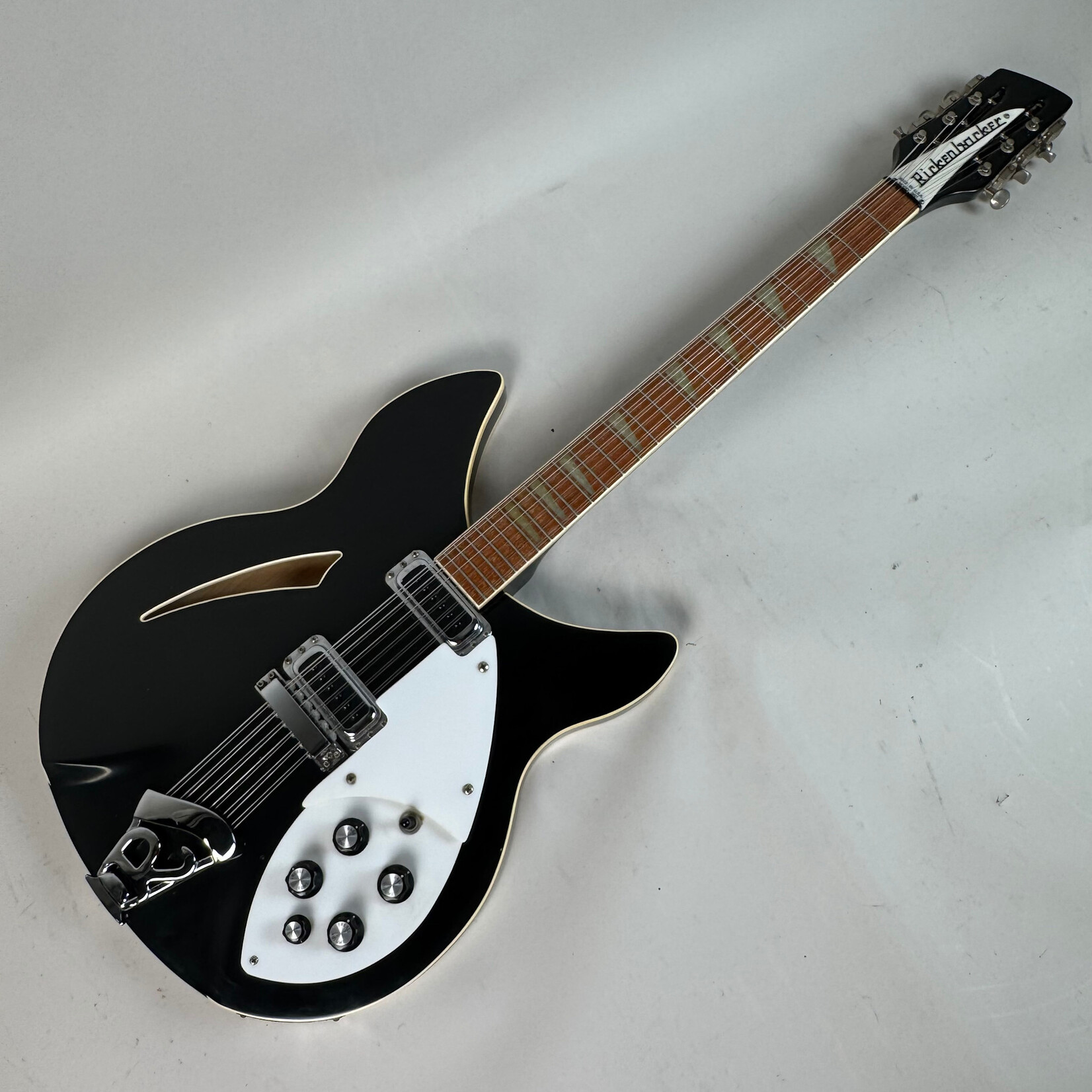 Rickenbacker 1981 Rickenbacker 360/12 WB Jetglo