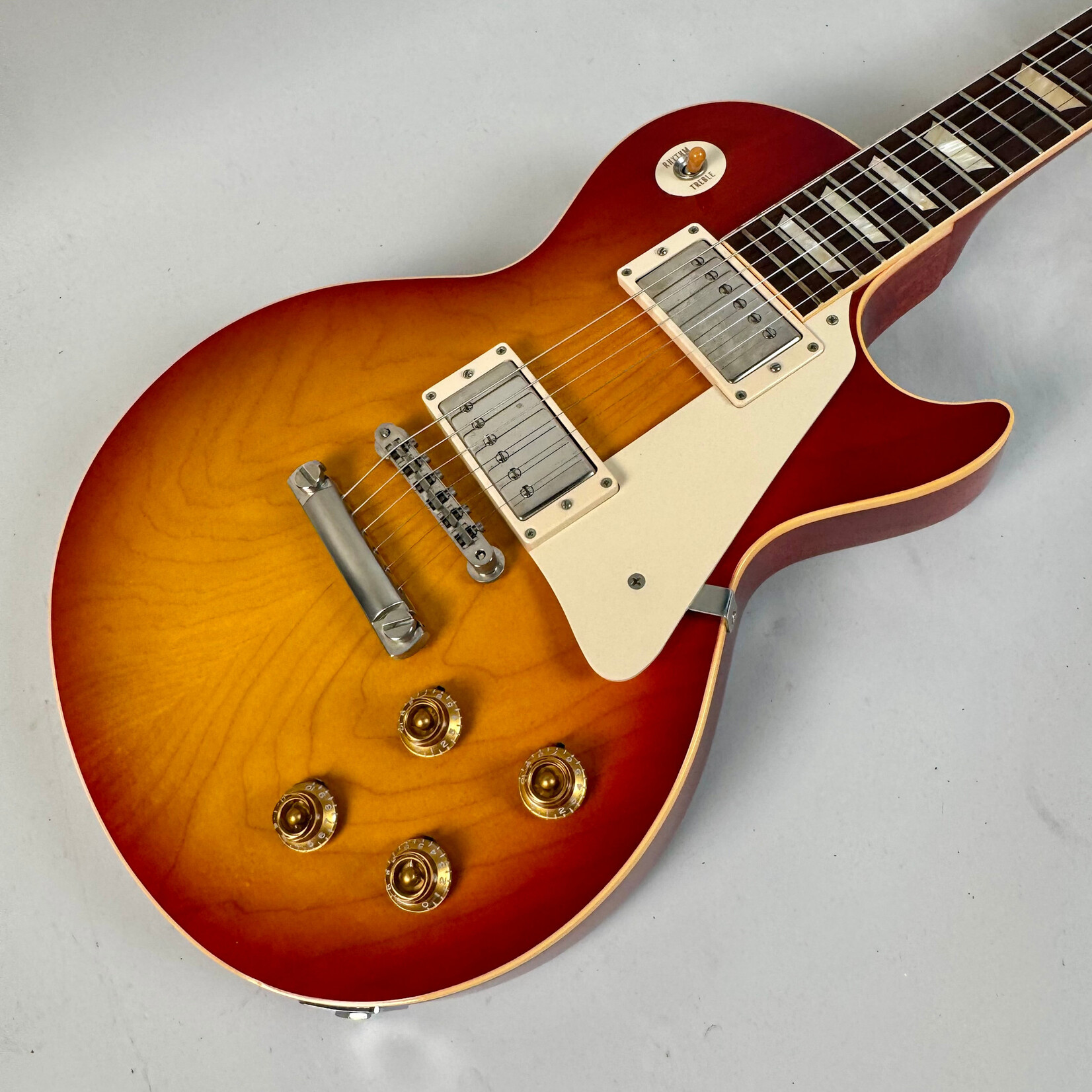 Gibson 2003 Gibson Custom Shop Les Paul Historic R8 Sunburst