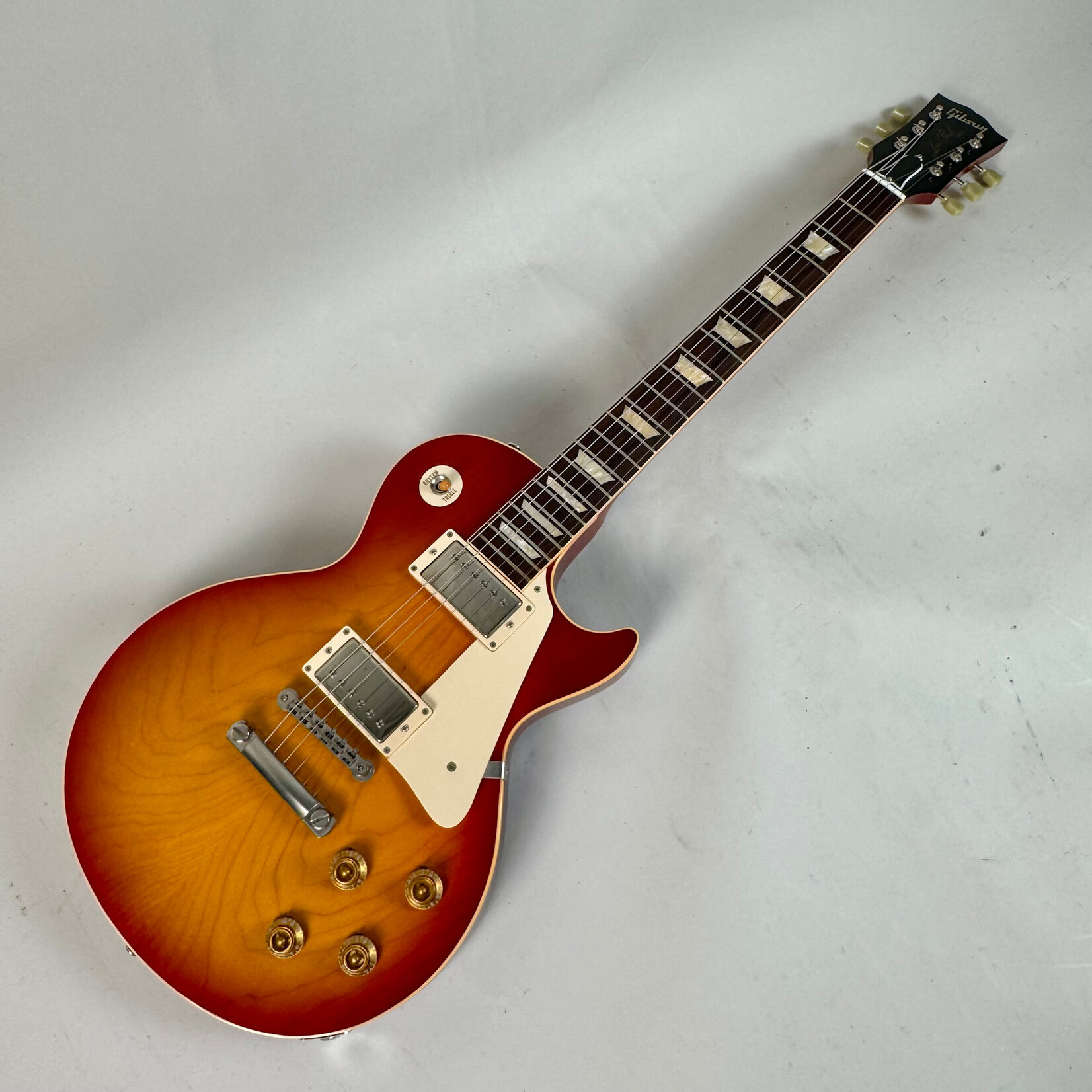 Gibson 2003 Gibson Custom Shop Les Paul Historic R8 Sunburst