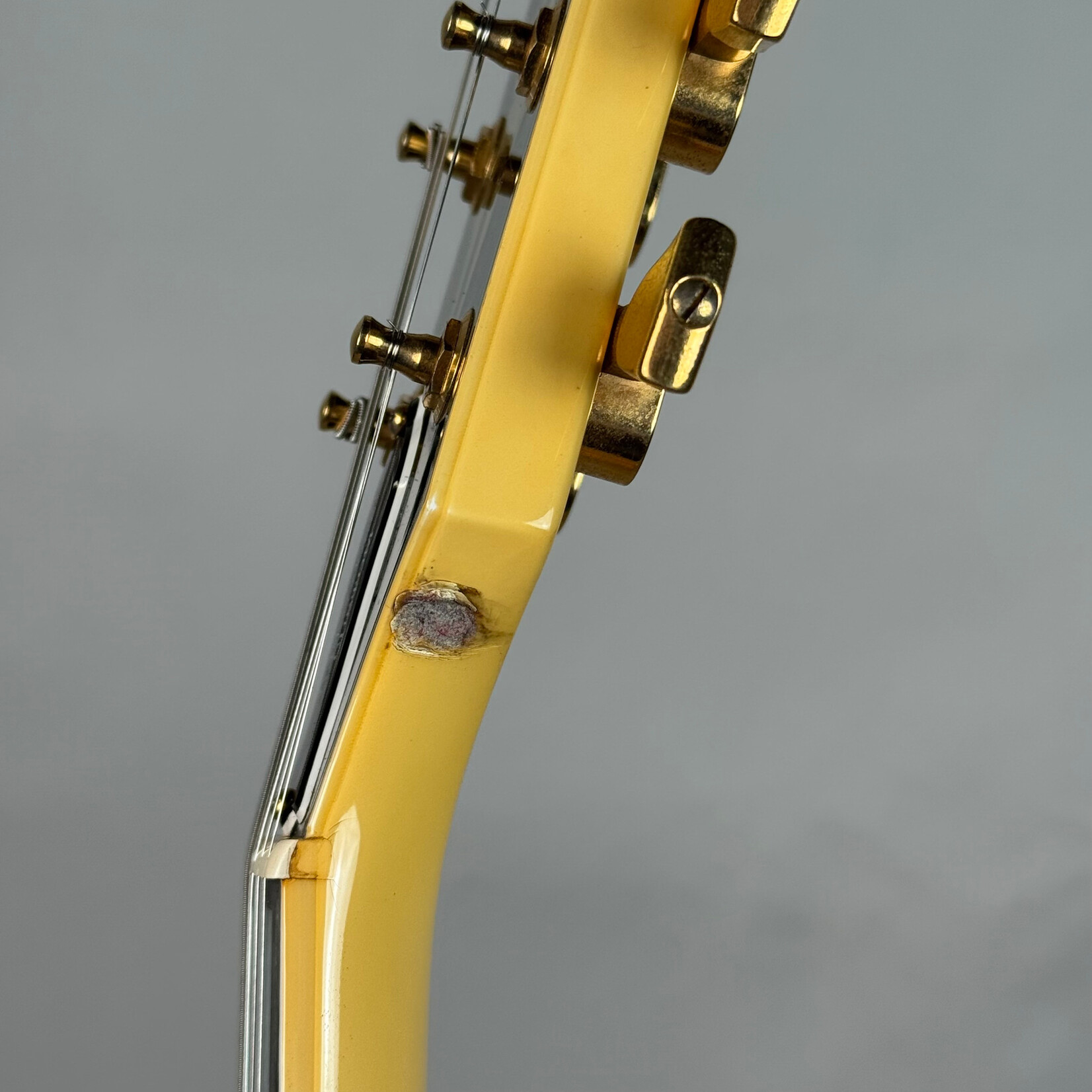 Gibson 1990 Gibson Les Paul Custom Alpine White