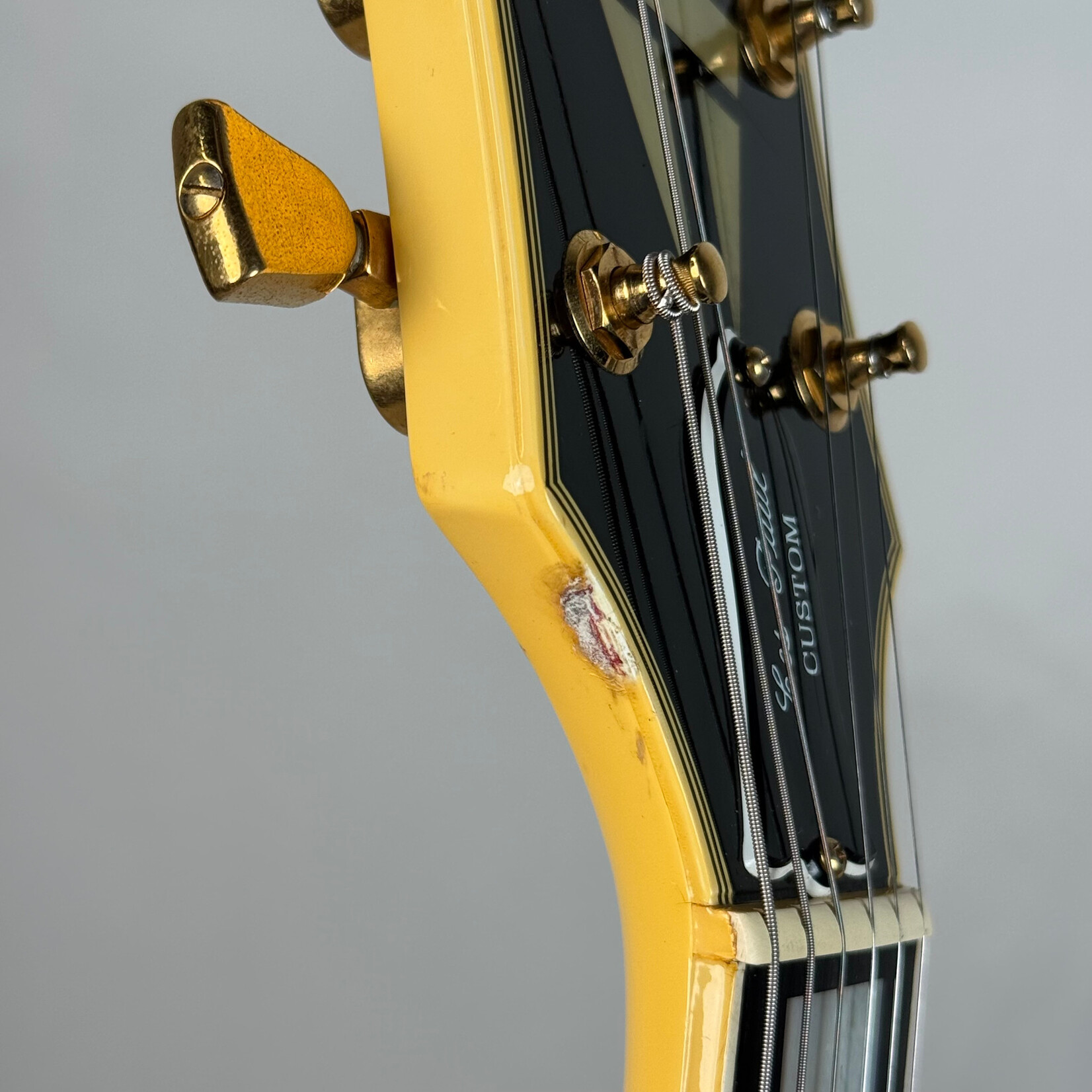 Gibson 1990 Gibson Les Paul Custom Alpine White