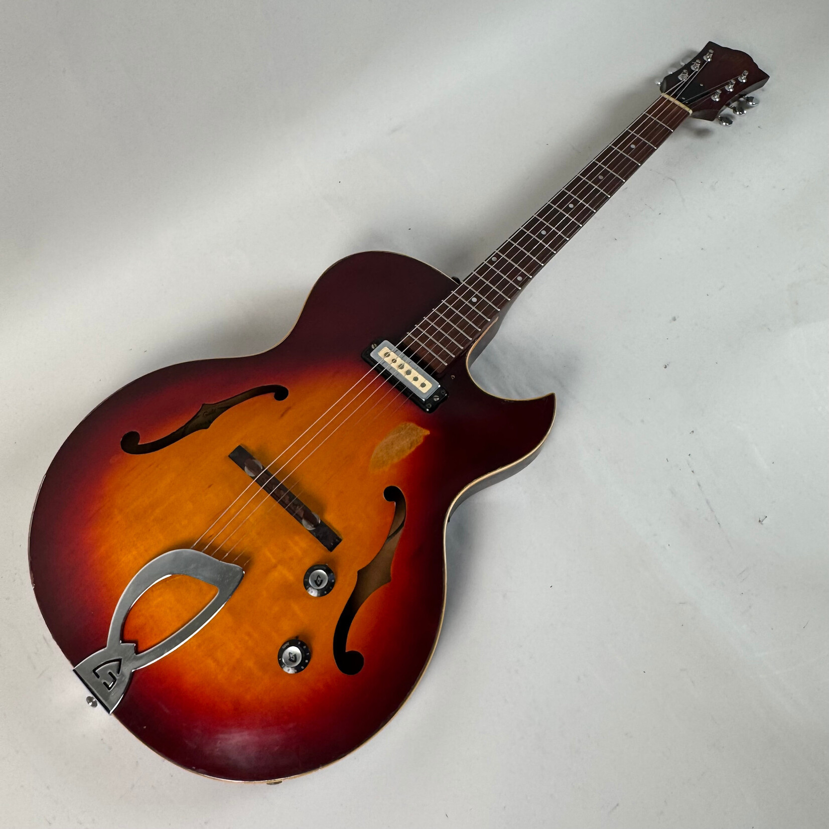 Guild 1973 Guild T-100