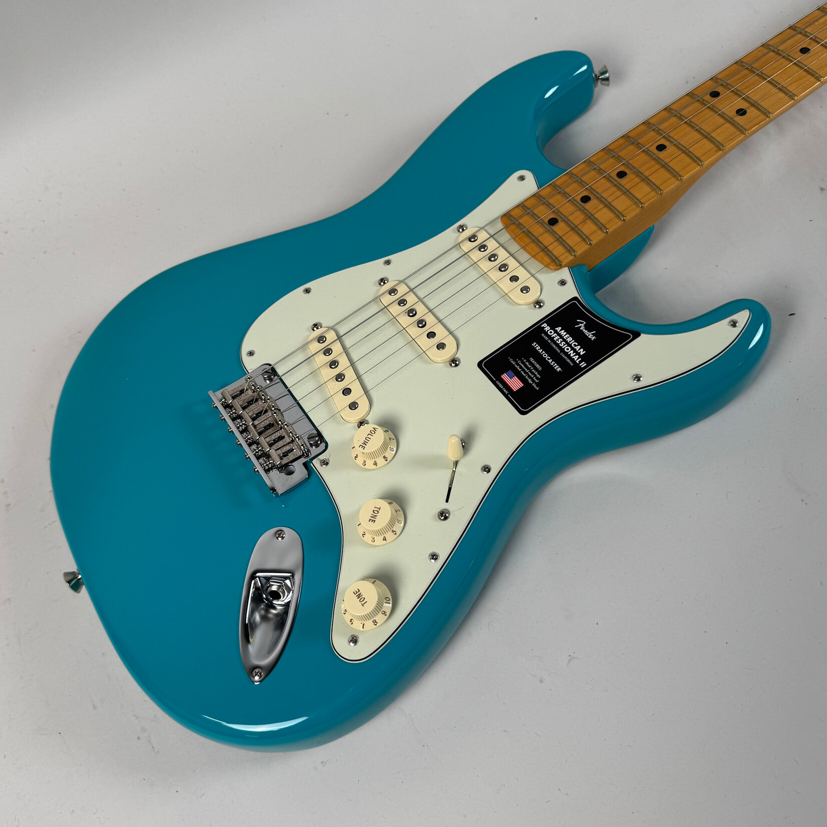 Fender 2020 Fender American Professional ii Stratocaster Miami Blue