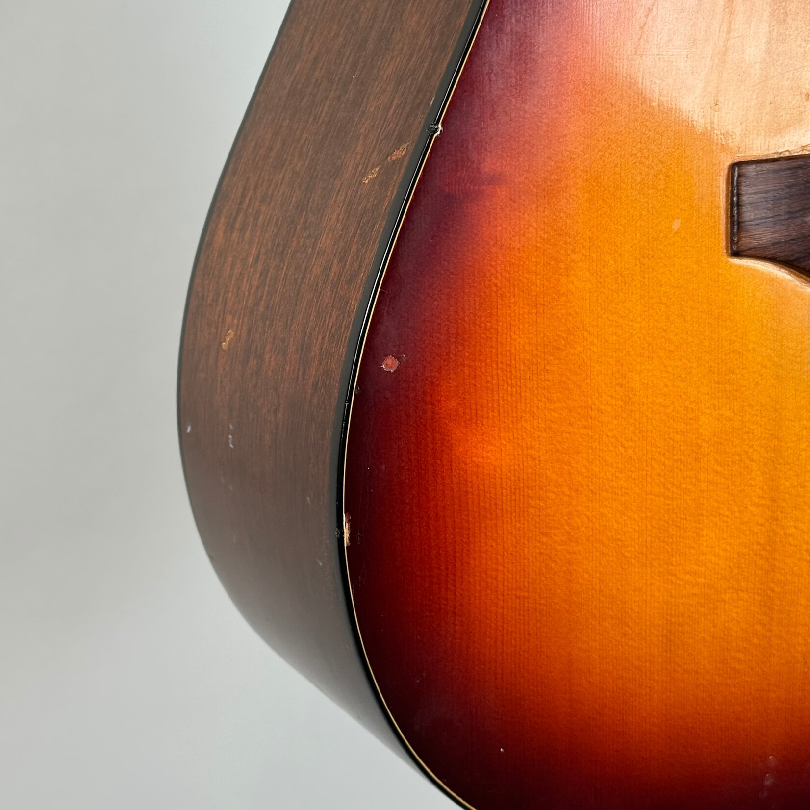 Gibson Early 70's Gibson J-40 Sunburst W/ L.R. Baggs M-80