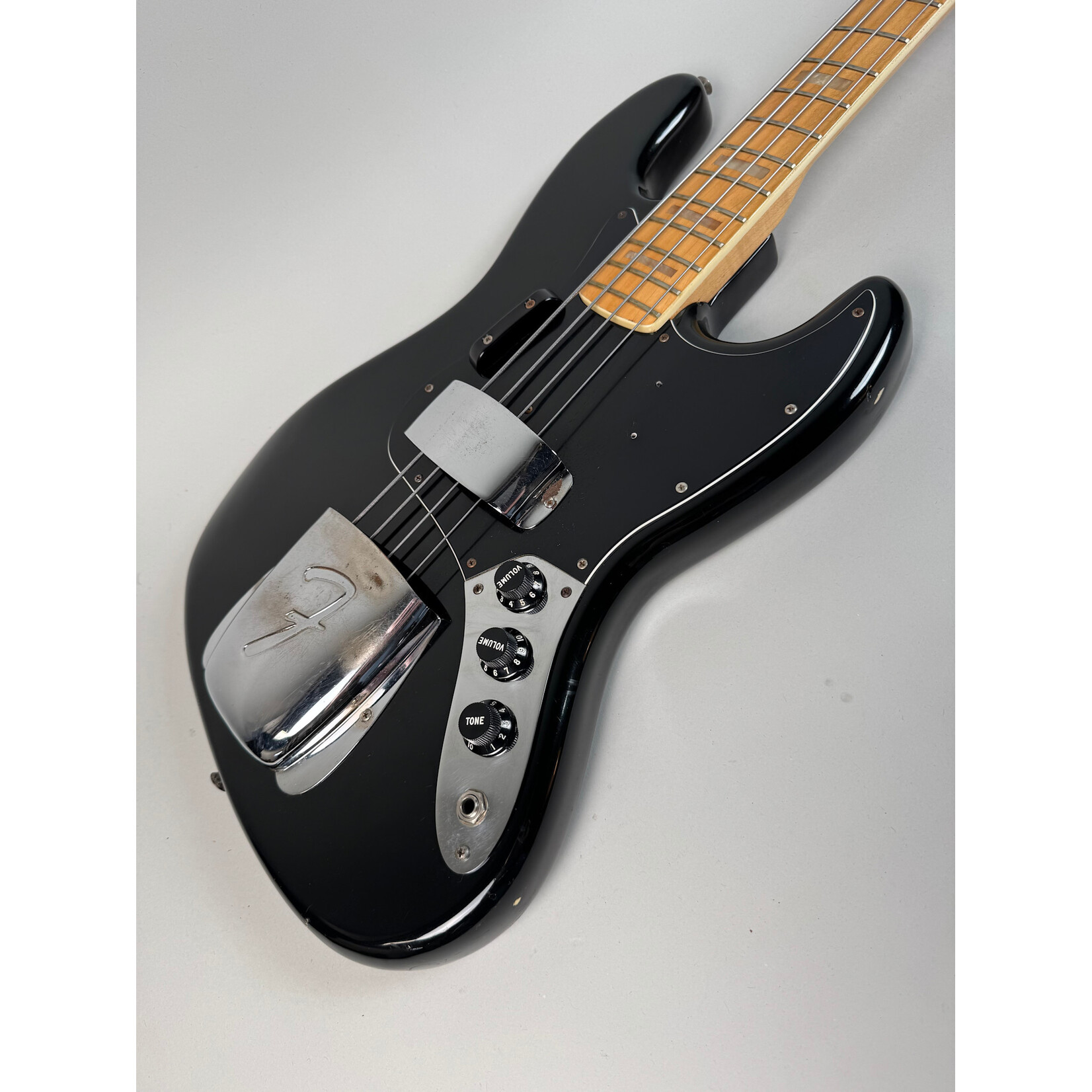 Fender 1977 Fender Jazz Bass Black