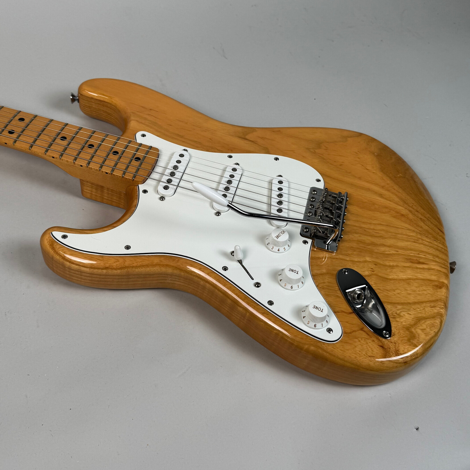 Fender 1998 Fender CIJ '67 Reissue Stratocaster Natural Left-Handed STB-67L