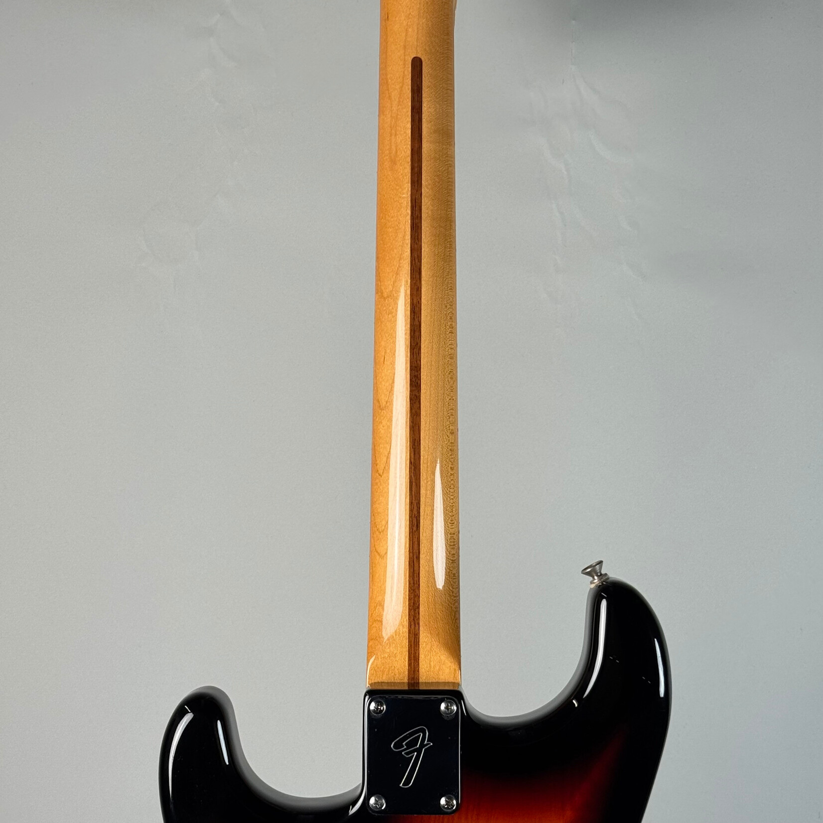 Fender 2011 Fender FSR Active Stratocaster HSS Sunburst