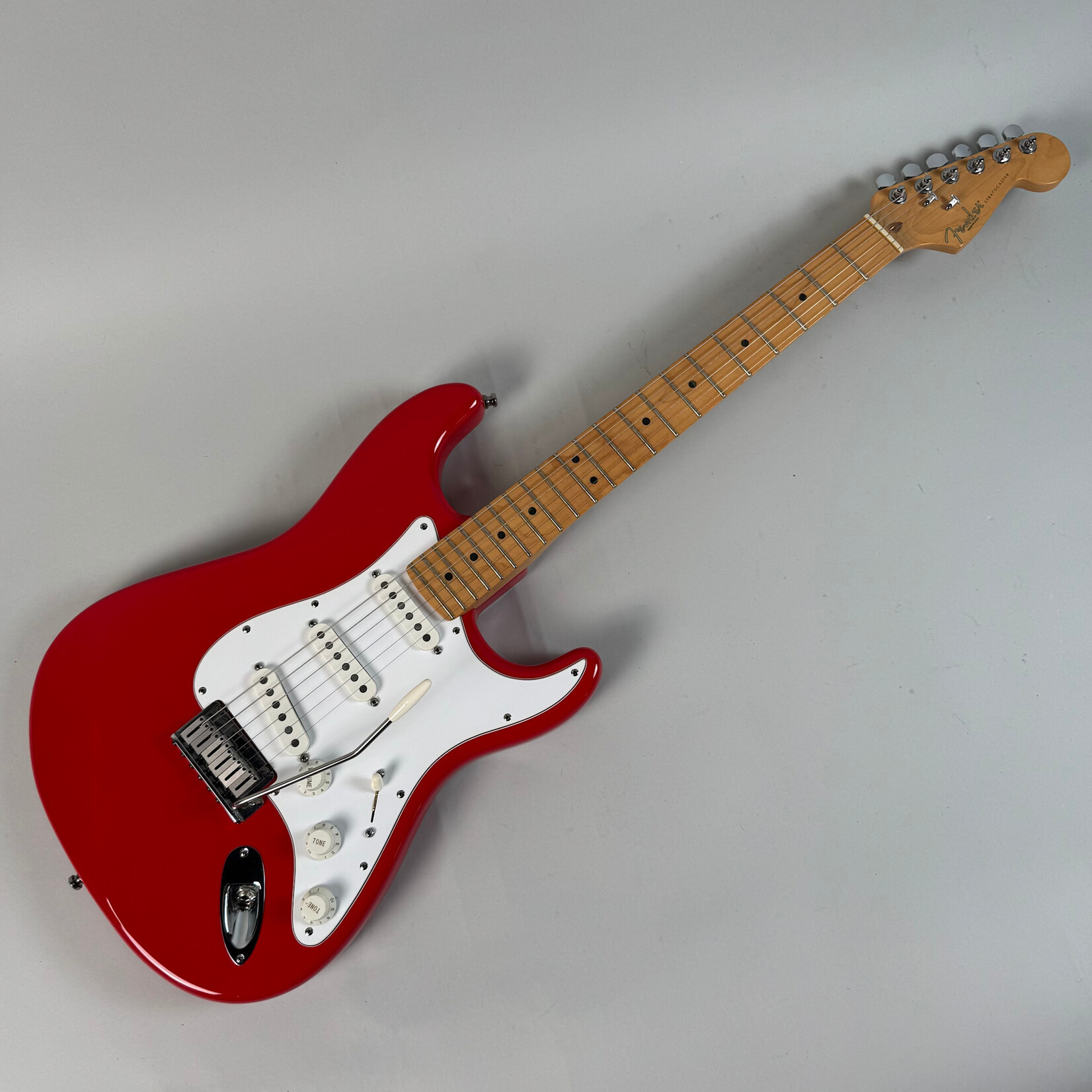 Fender 1997 Fender American Standard Stratocaster Torino Red