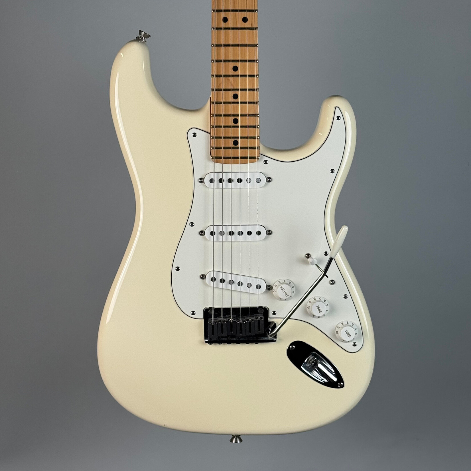Fender 2006 Fender American Standard Stratocaster Olympic White