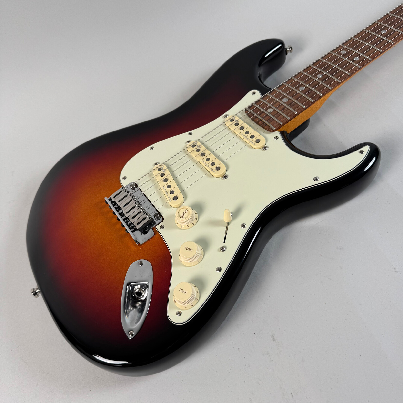 Fender 2022 Fender Stratocaster American Ultra Ultraburst