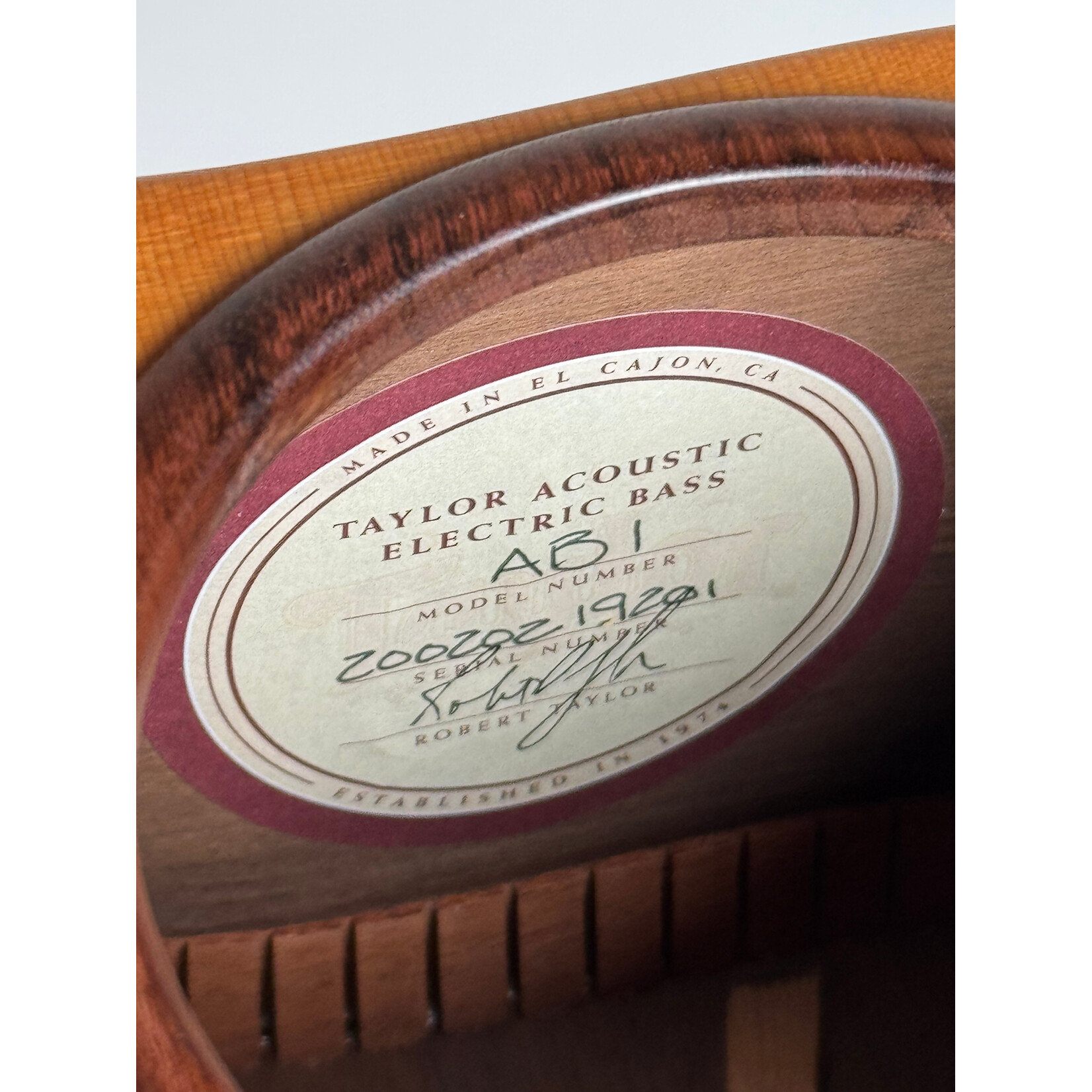 Taylor 2002 Taylor AB1 Acoustic-Electric Bass