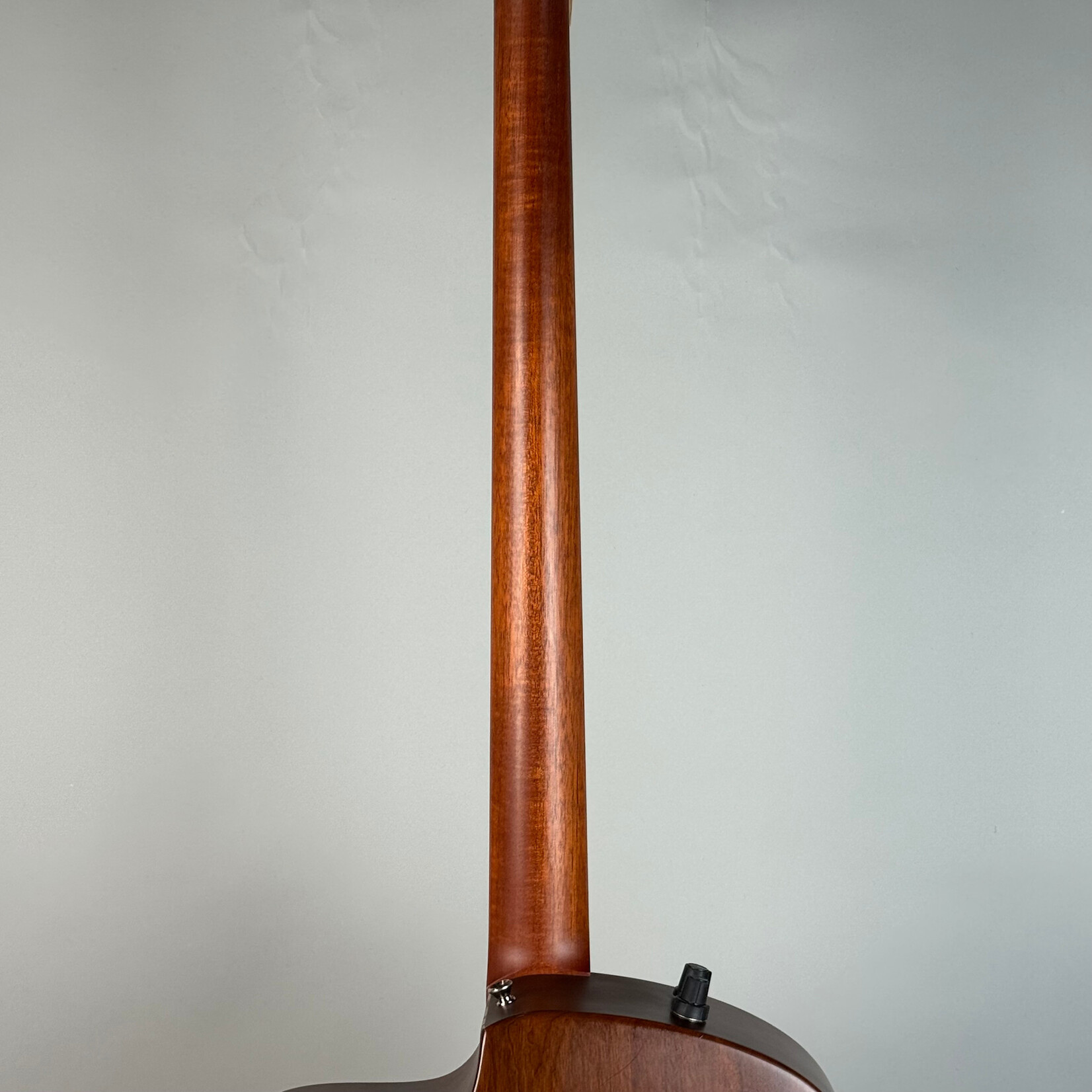 Taylor 2002 Taylor AB1 Acoustic-Electric Bass