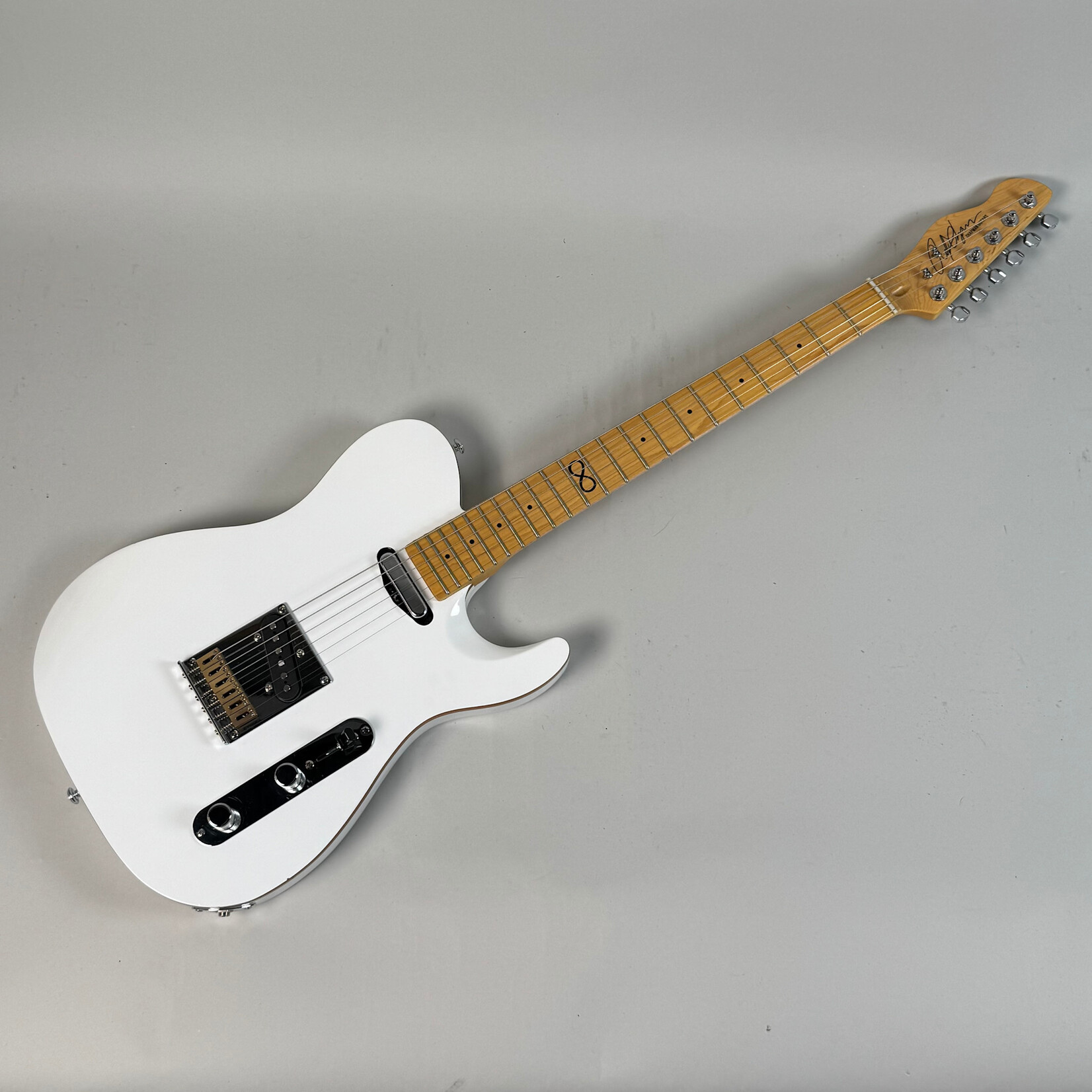 Chapman Chapman ML3 Traditional White W/ Bag