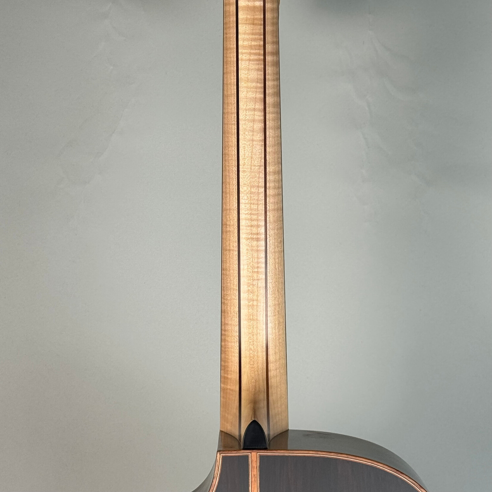 Lowden 2018 Lowden O-50C African Blackwood/Sinker Redwood