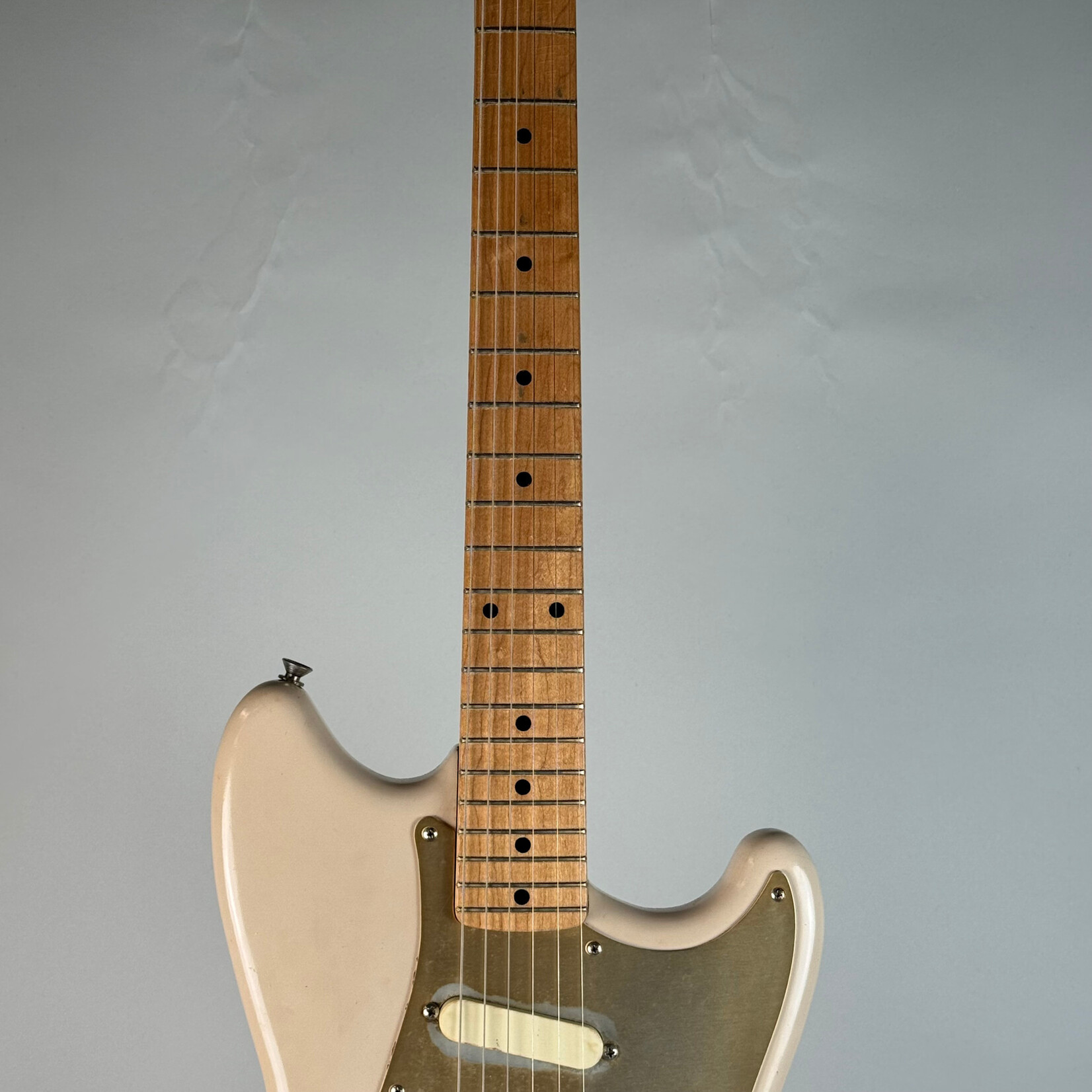 Fender 1956 Fender Musicmaster Desert Tan