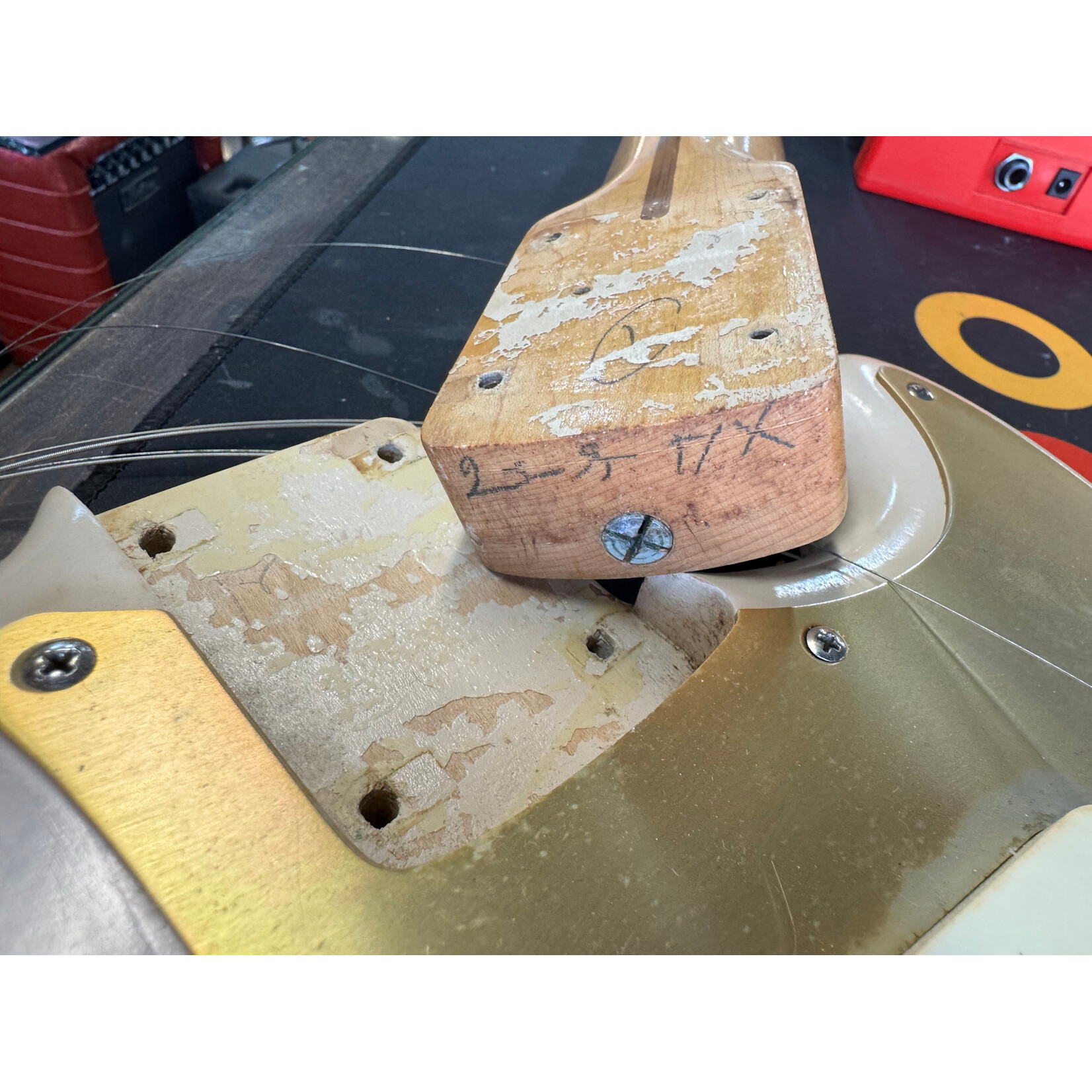 Fender 1956 Fender Musicmaster Desert Tan