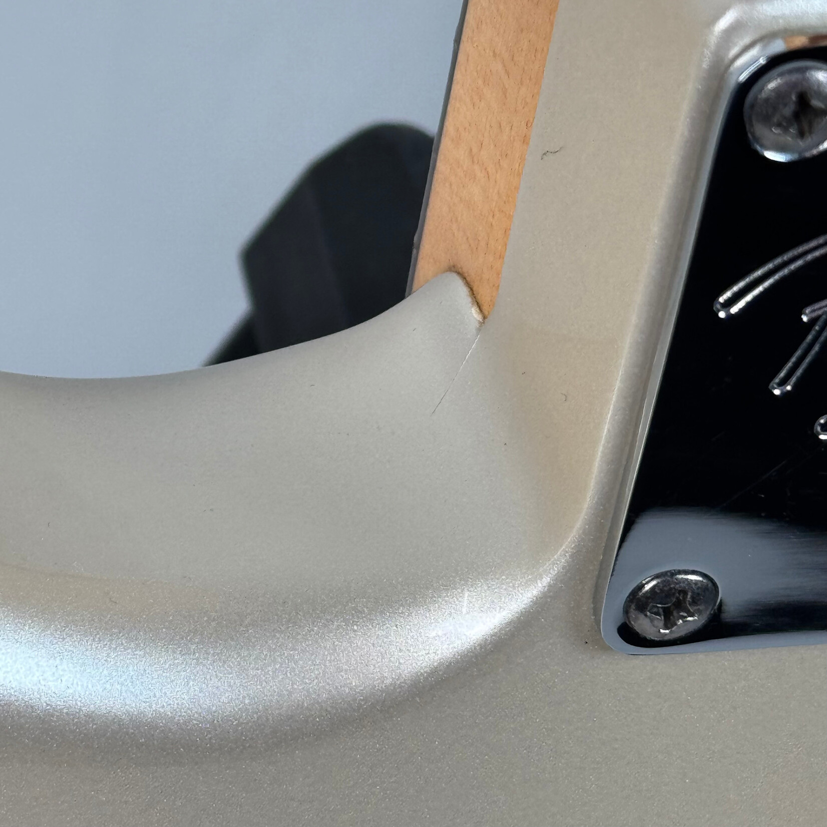 Fender 2009 Fender American Standard Stratocaster Inca Silver