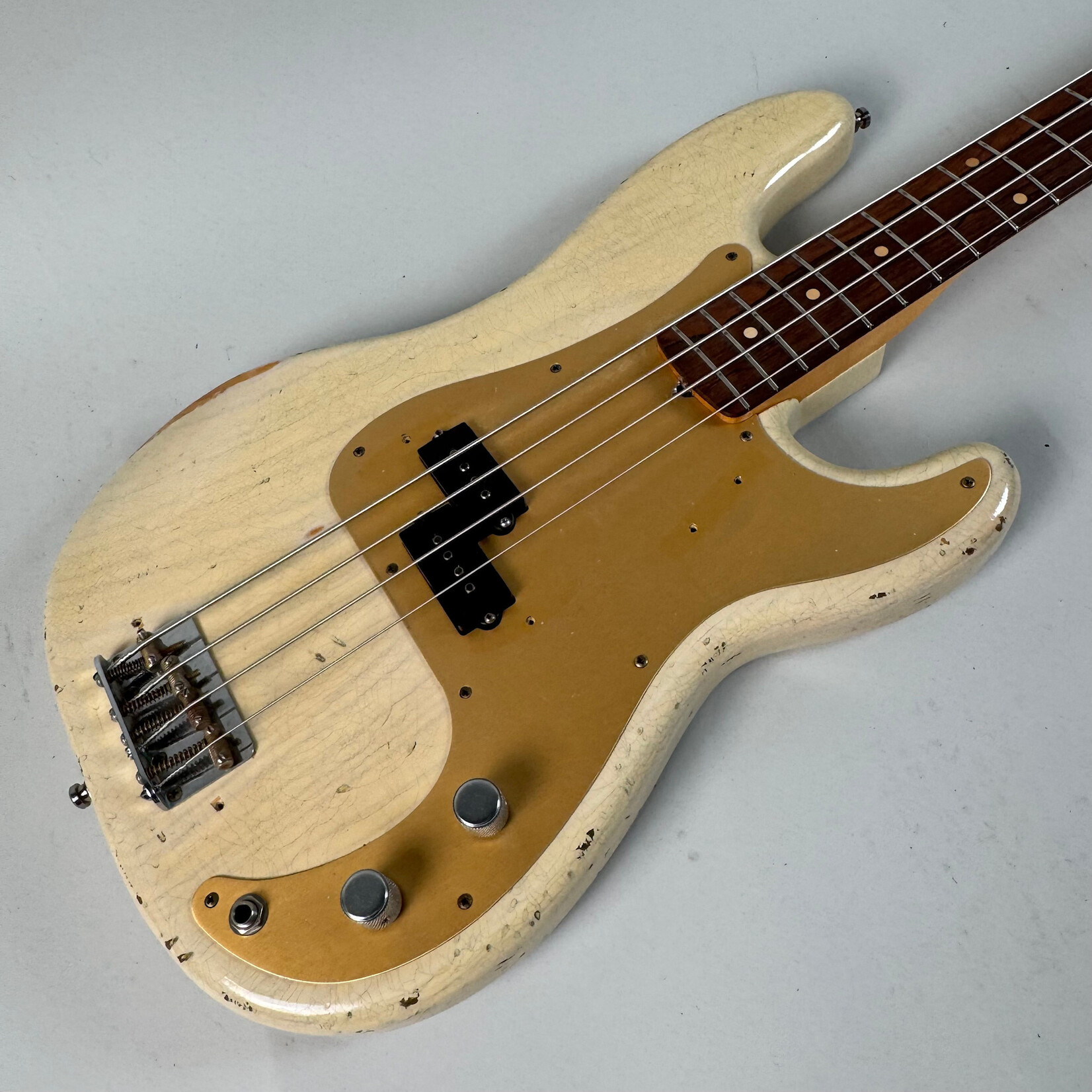 Fender 2000 Fender ‘59 Precision Bass Relic Blonde