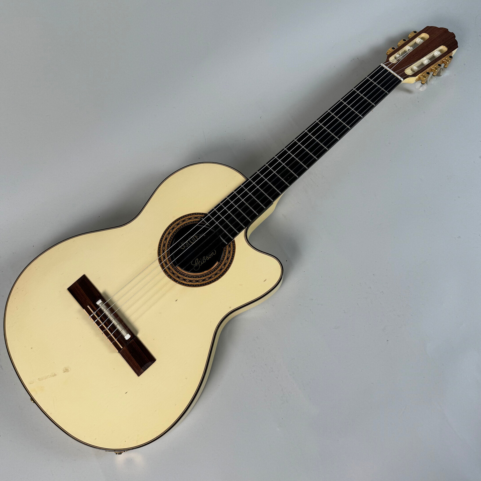 Gibson 1987 Gibson Chet Atkins CE Alpine White