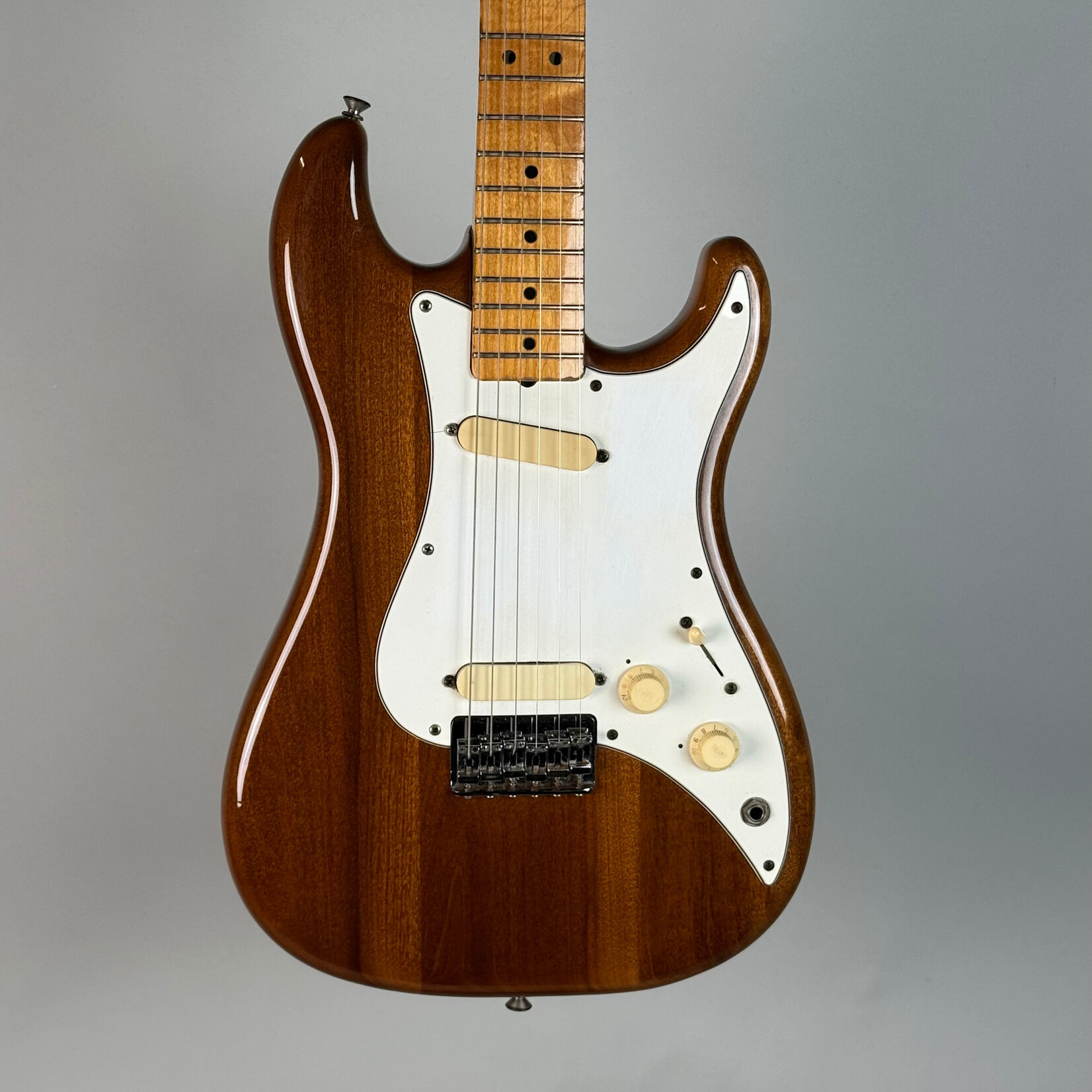 Fender 1981 Fender Bullet Walnut
