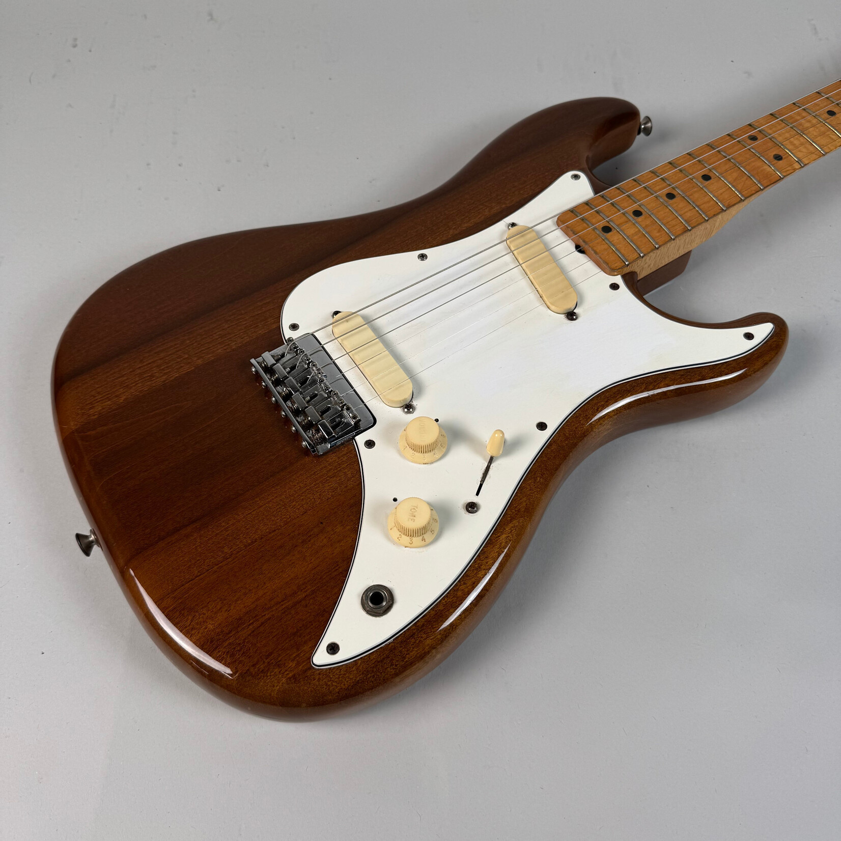Fender 1981 Fender Bullet Walnut