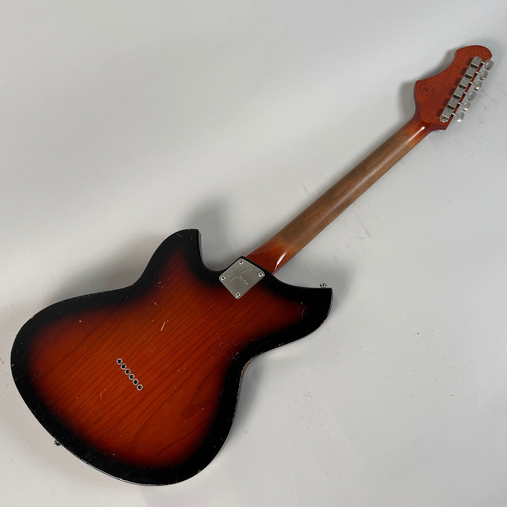 Novo Novo Serus German Carved Top Sunburst