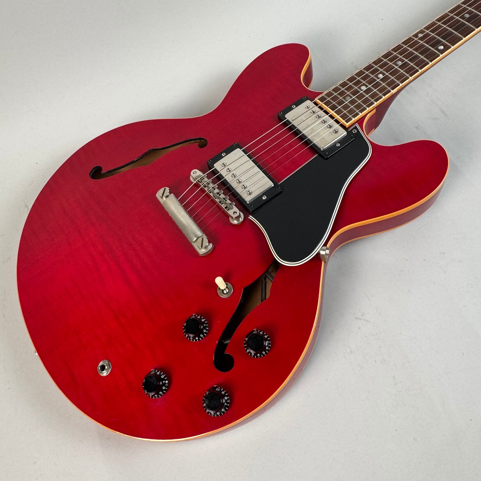 Gibson 2001 Gibson ES-335 Dot Figured Cherry
