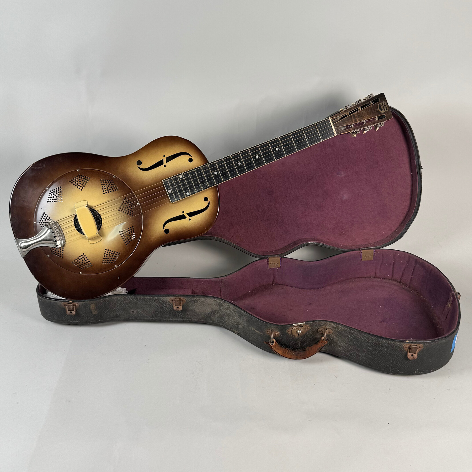 National 1931 National Walnut Triolian Roundneck