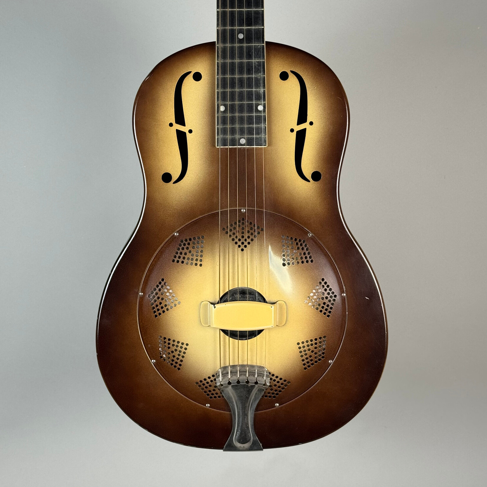 National 1931 National Walnut Triolian Roundneck