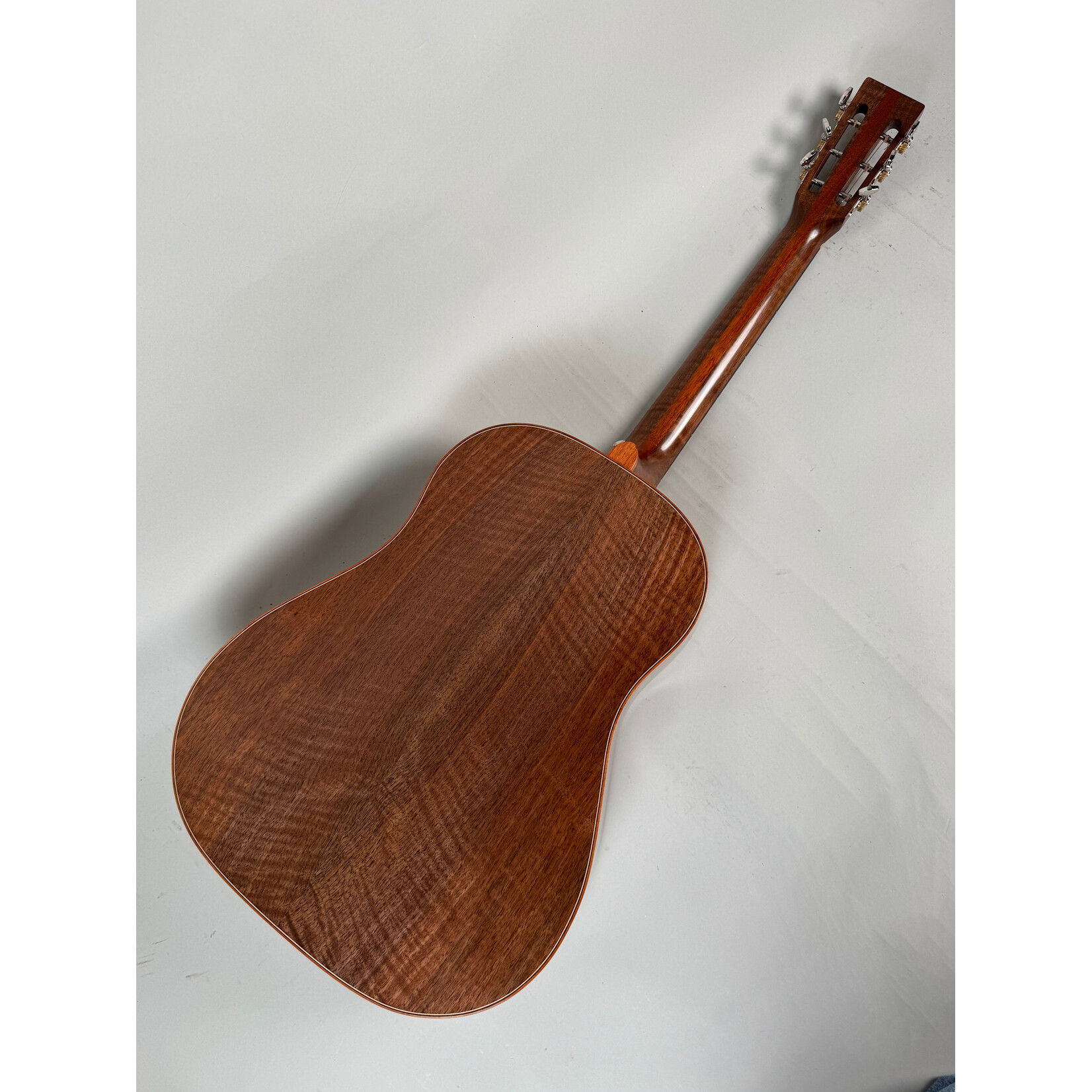 Gerald Curry Gerald Curry Walnut / Adirondack