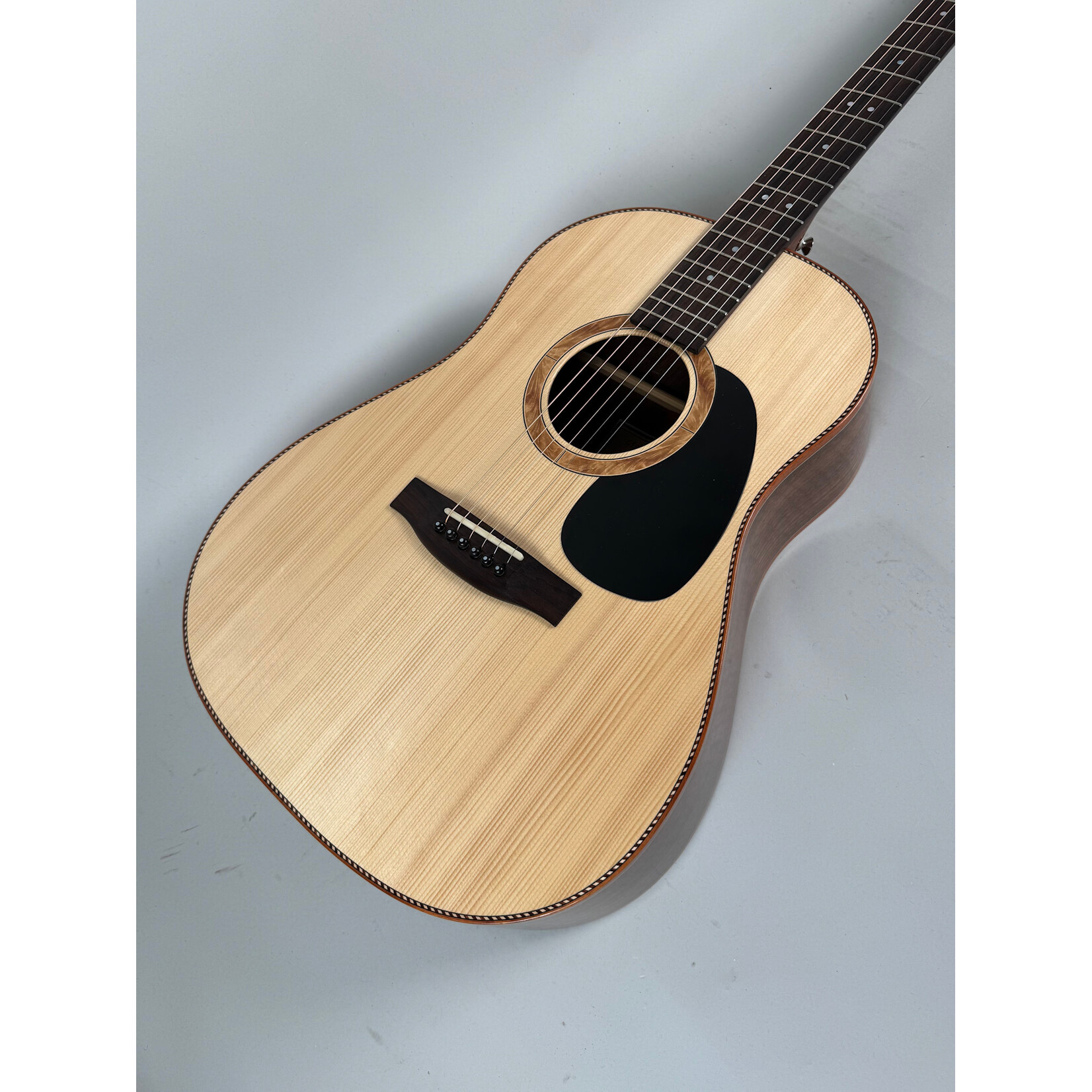Gerald Curry Gerald Curry Walnut / Adirondack