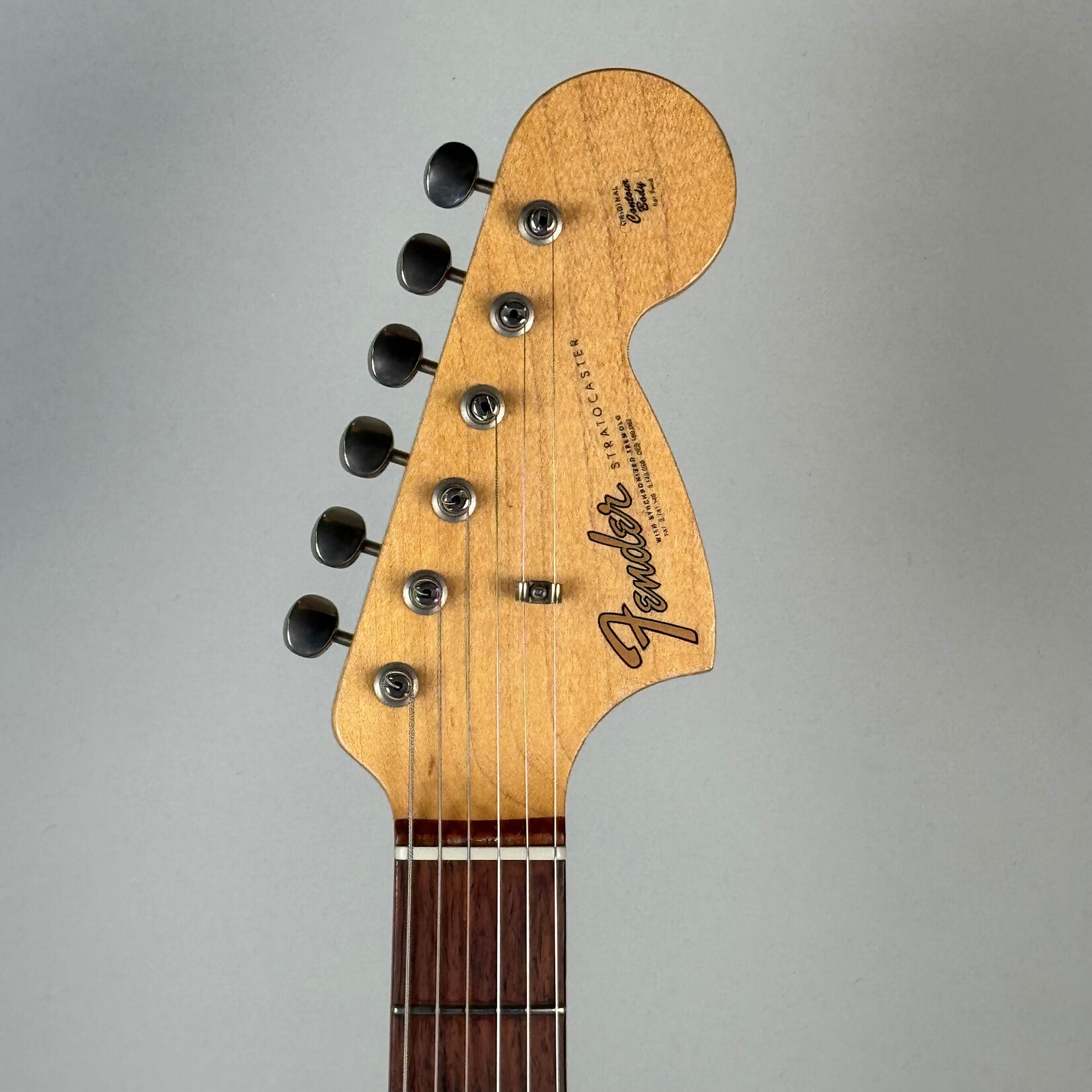 Fender 2005 Fender Custom Shop 1966 Reissue Stratocaster Gold